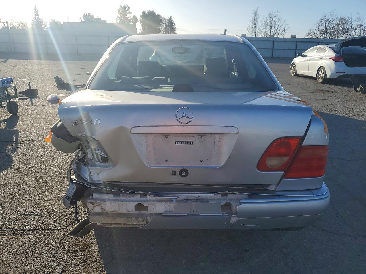 1997 Mercedes-benz E 320 Silver vin: WDBJF55F3VA288786