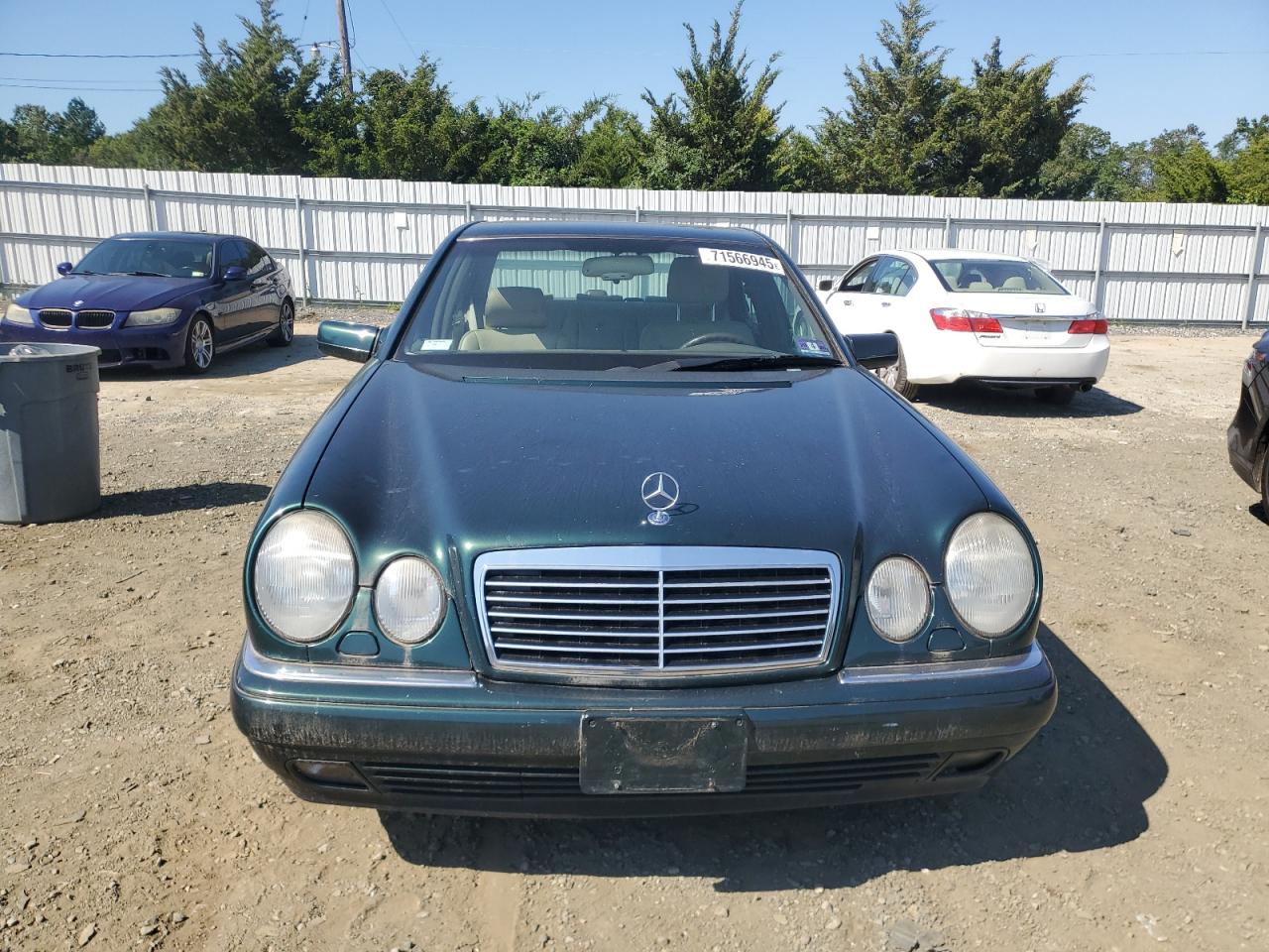 1997 Mercedes-benz E 320 Green vin: WDBJF55F3VA326436