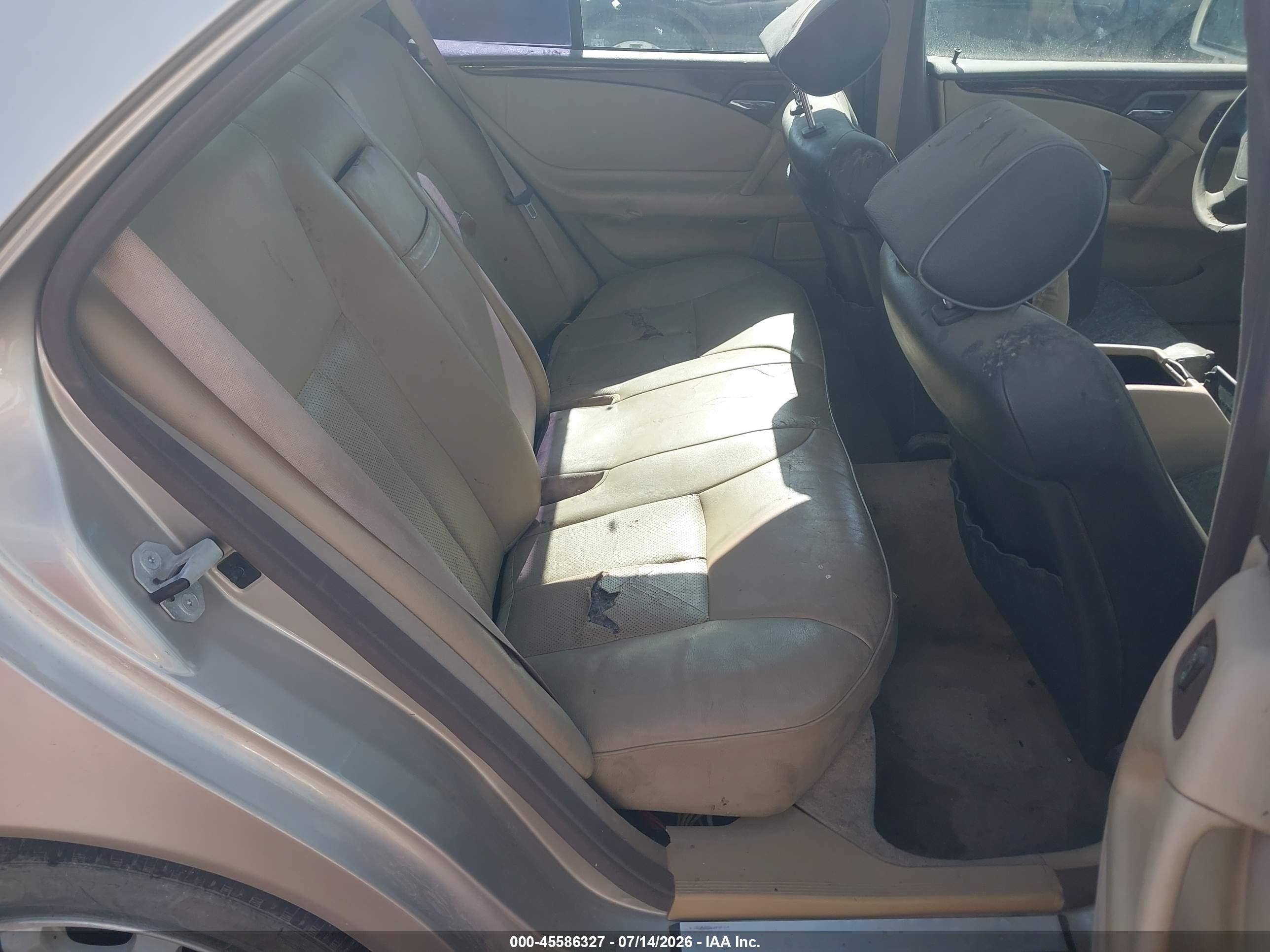 1997 Mercedes-benz E 320   Gold vin: WDBJF55F3VA337906