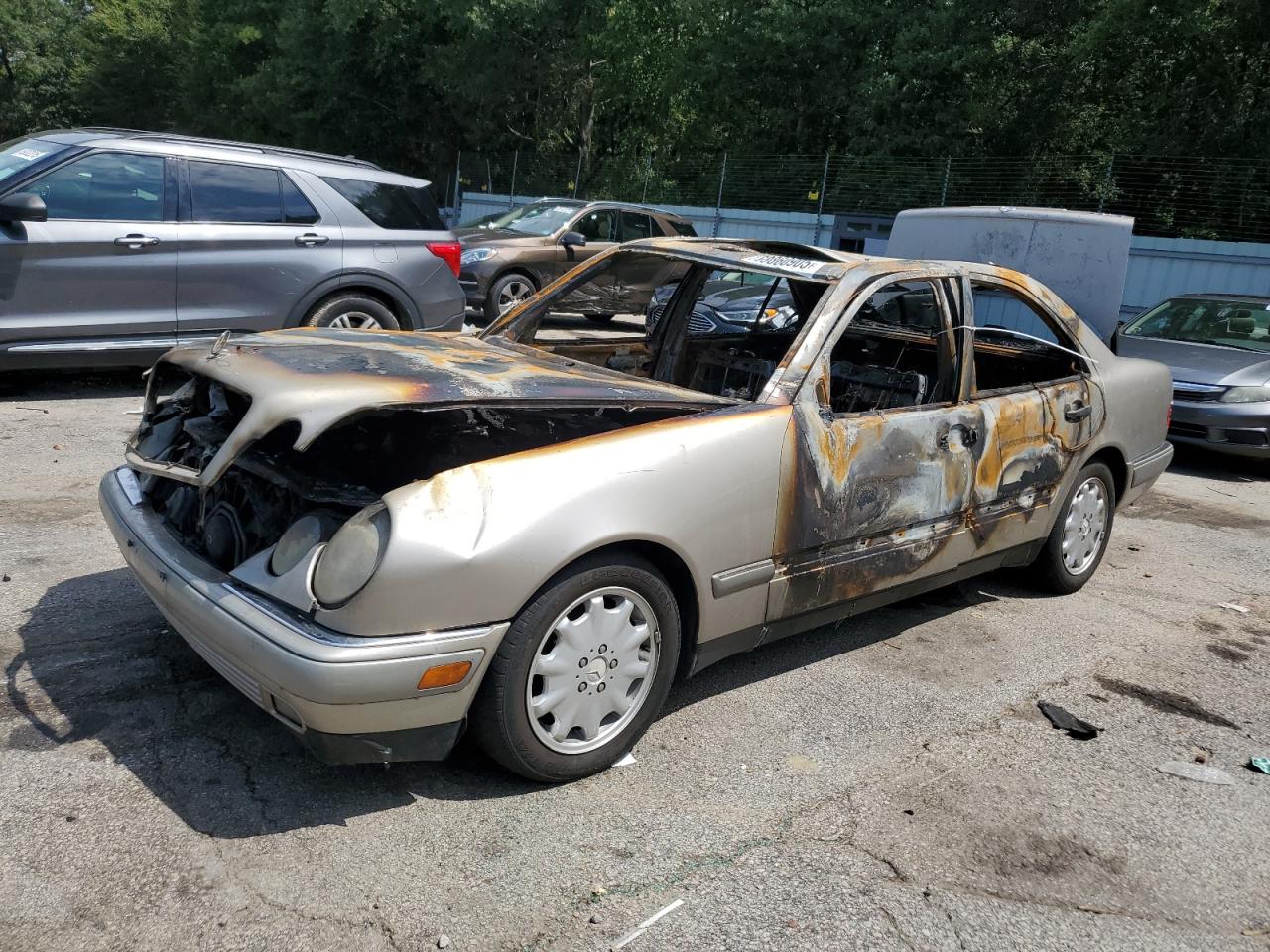 1997 Mercedes-benz E 320 Tan vin: WDBJF55F3VA350722