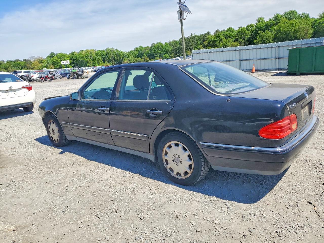 1996 Mercedes-benz E 320 Black vin: WDBJF55F4TJ010721