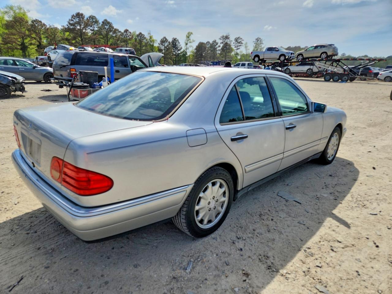 1996 Mercedes-benz E 320 Silver vin: WDBJF55F4TJ012114