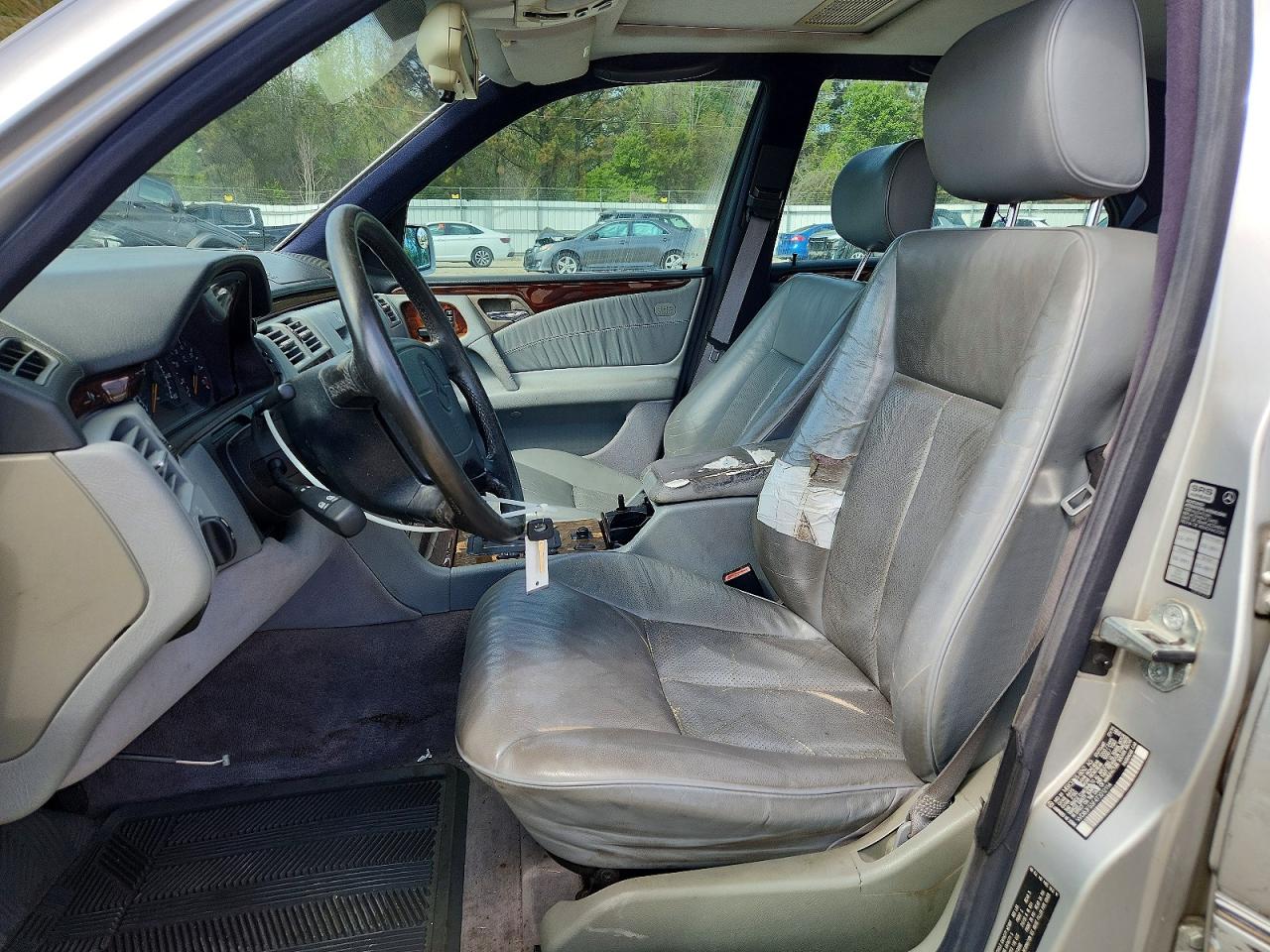 1996 Mercedes-benz E 320 Silver vin: WDBJF55F4TJ012114