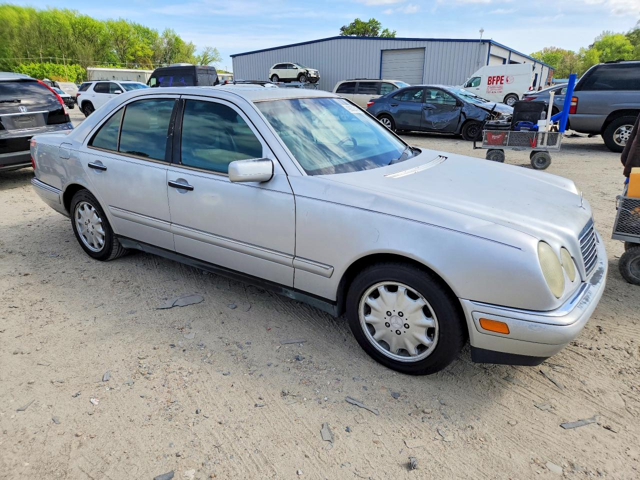 1996 Mercedes-benz E 320 Silver vin: WDBJF55F4TJ012114