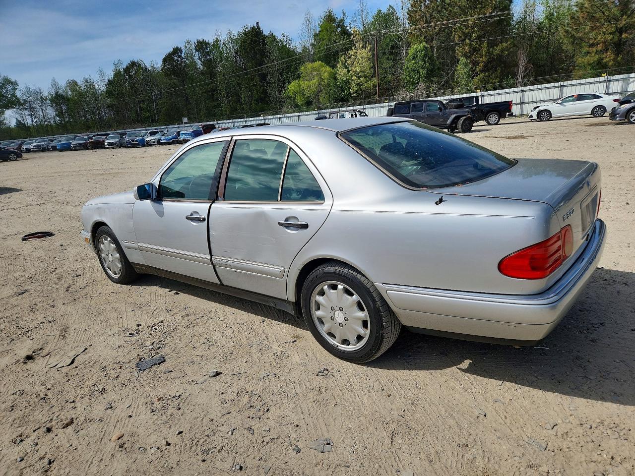 1996 Mercedes-benz E 320 Silver vin: WDBJF55F4TJ012114