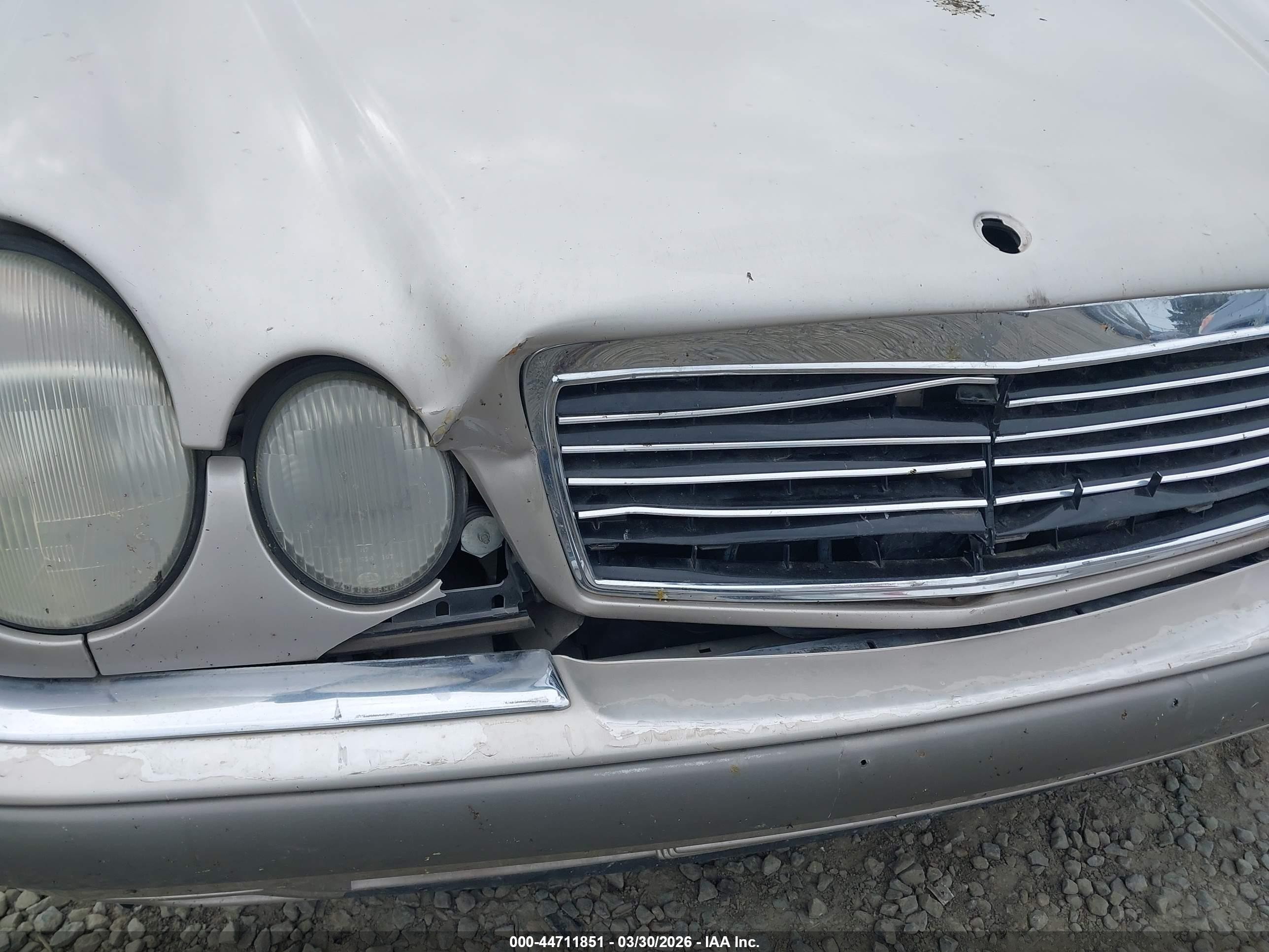 1997 Mercedes-benz E 320   Gold vin: WDBJF55F4VA409809