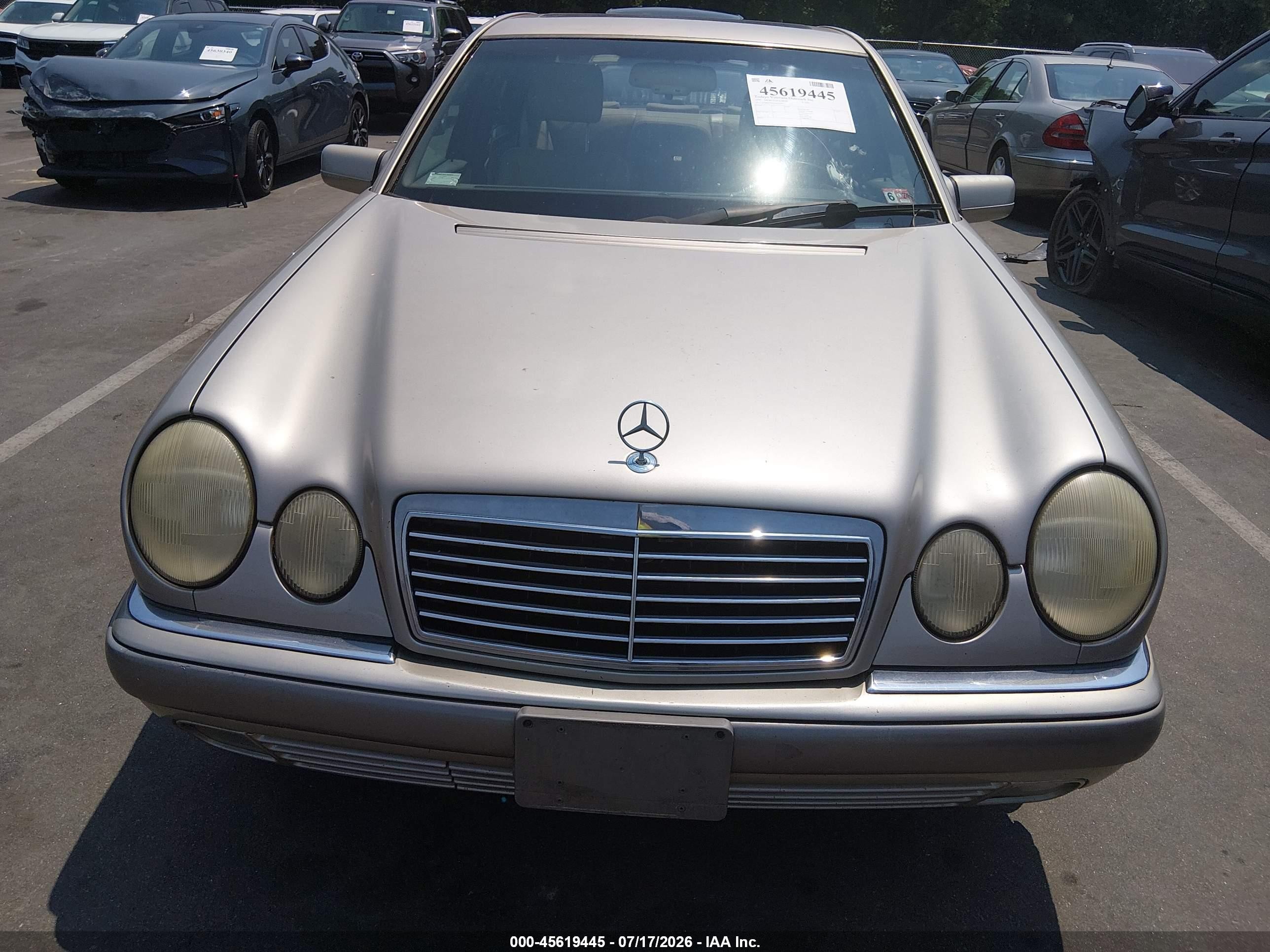 1997 Mercedes-benz E 320   Champagne vin: WDBJF55F4VA415707