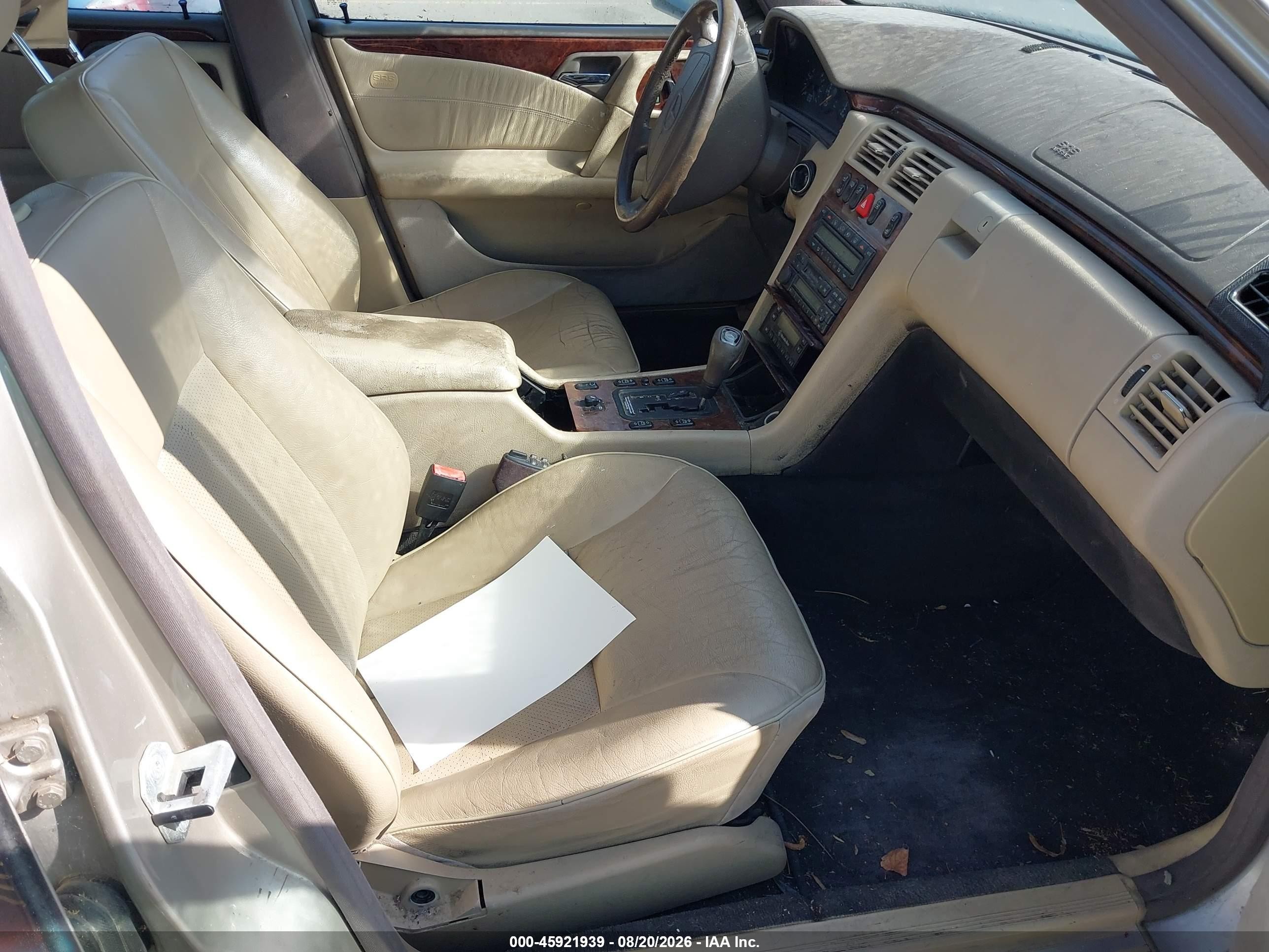 1997 Mercedes-benz E 320   Black vin: WDBJF55F4VA422415