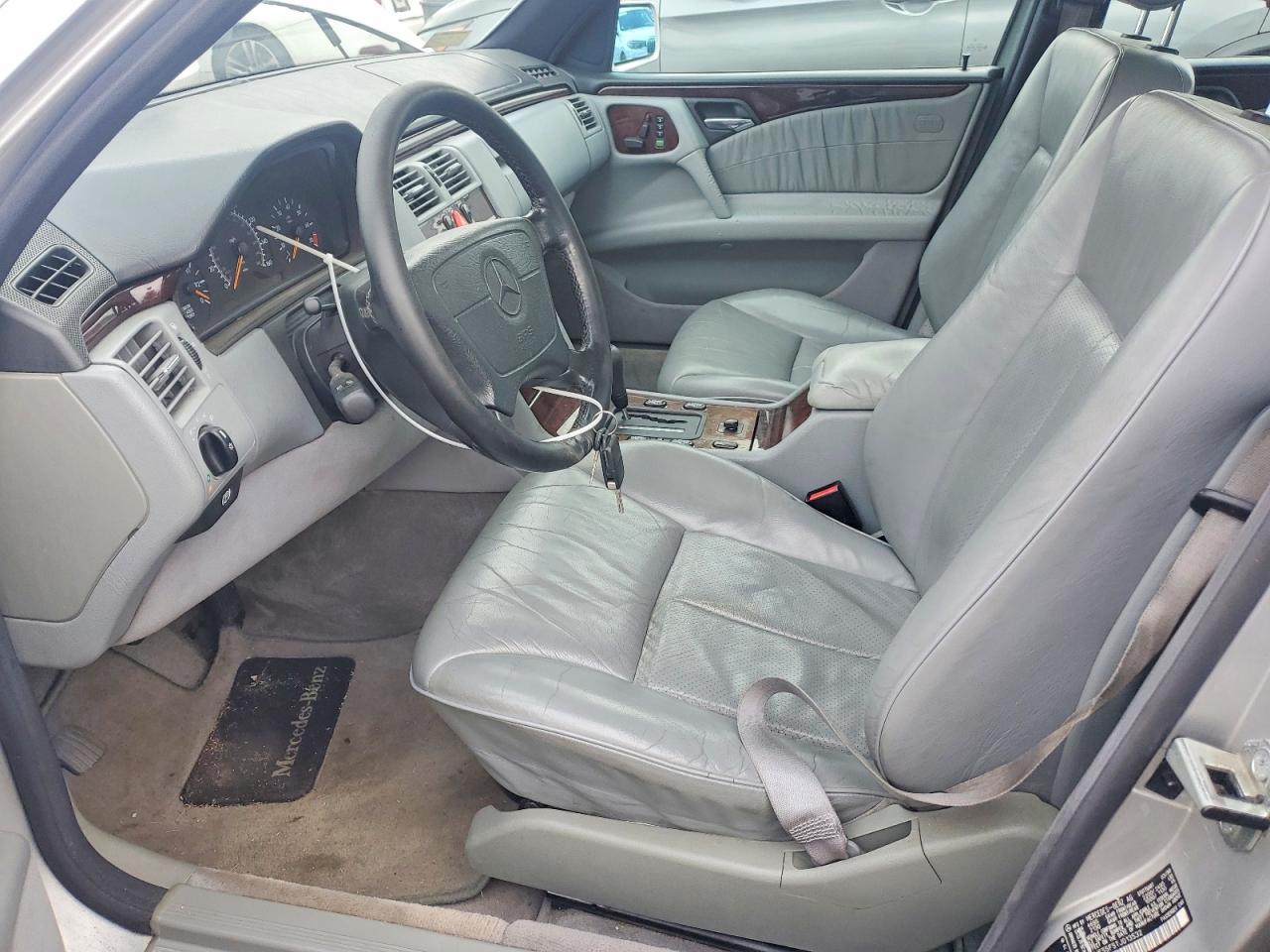 1996 Mercedes-benz E 320 Gray vin: WDBJF55F5TJ013532