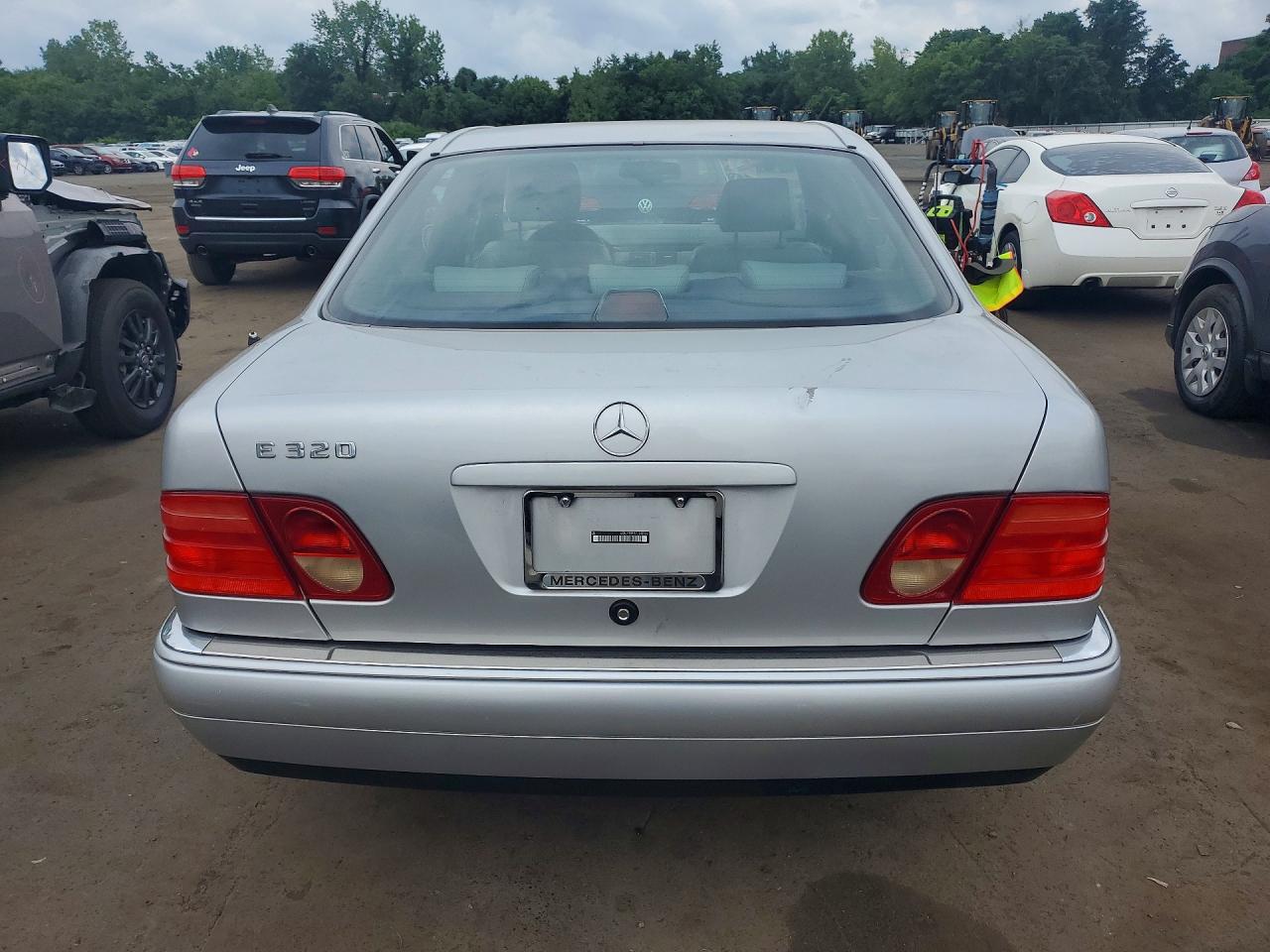 1996 Mercedes-benz E 320 Gray vin: WDBJF55F5TJ013532