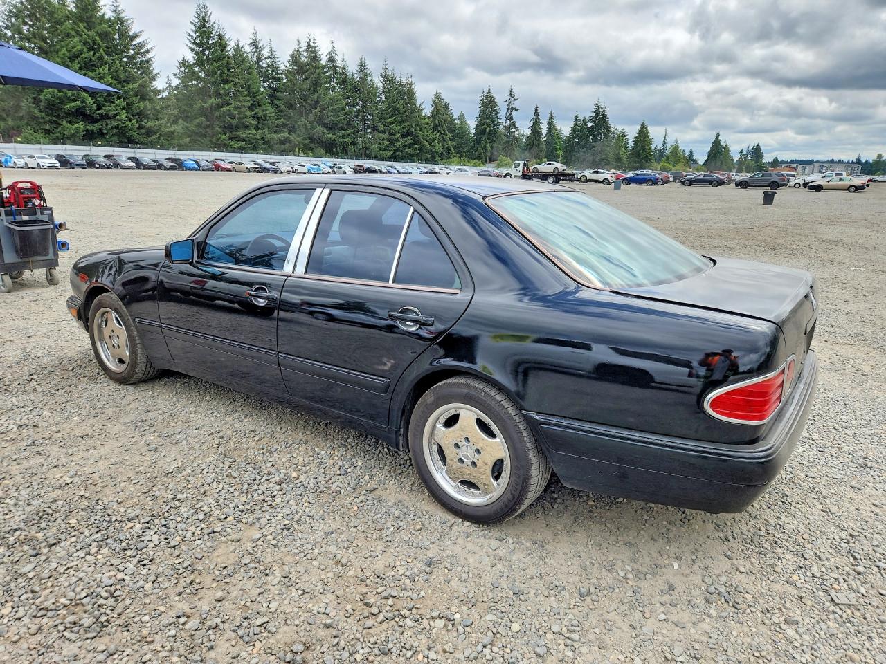 1997 Mercedes-benz E 320 Black vin: WDBJF55F5VA371409