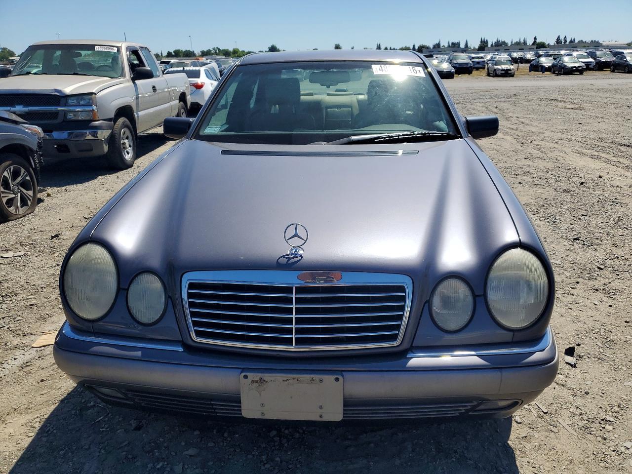 1997 Mercedes-benz E 320 Gray vin: WDBJF55F5VA403159