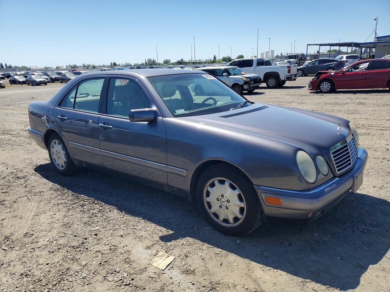 1997 Mercedes-benz E 320 Gray vin: WDBJF55F5VA403159
