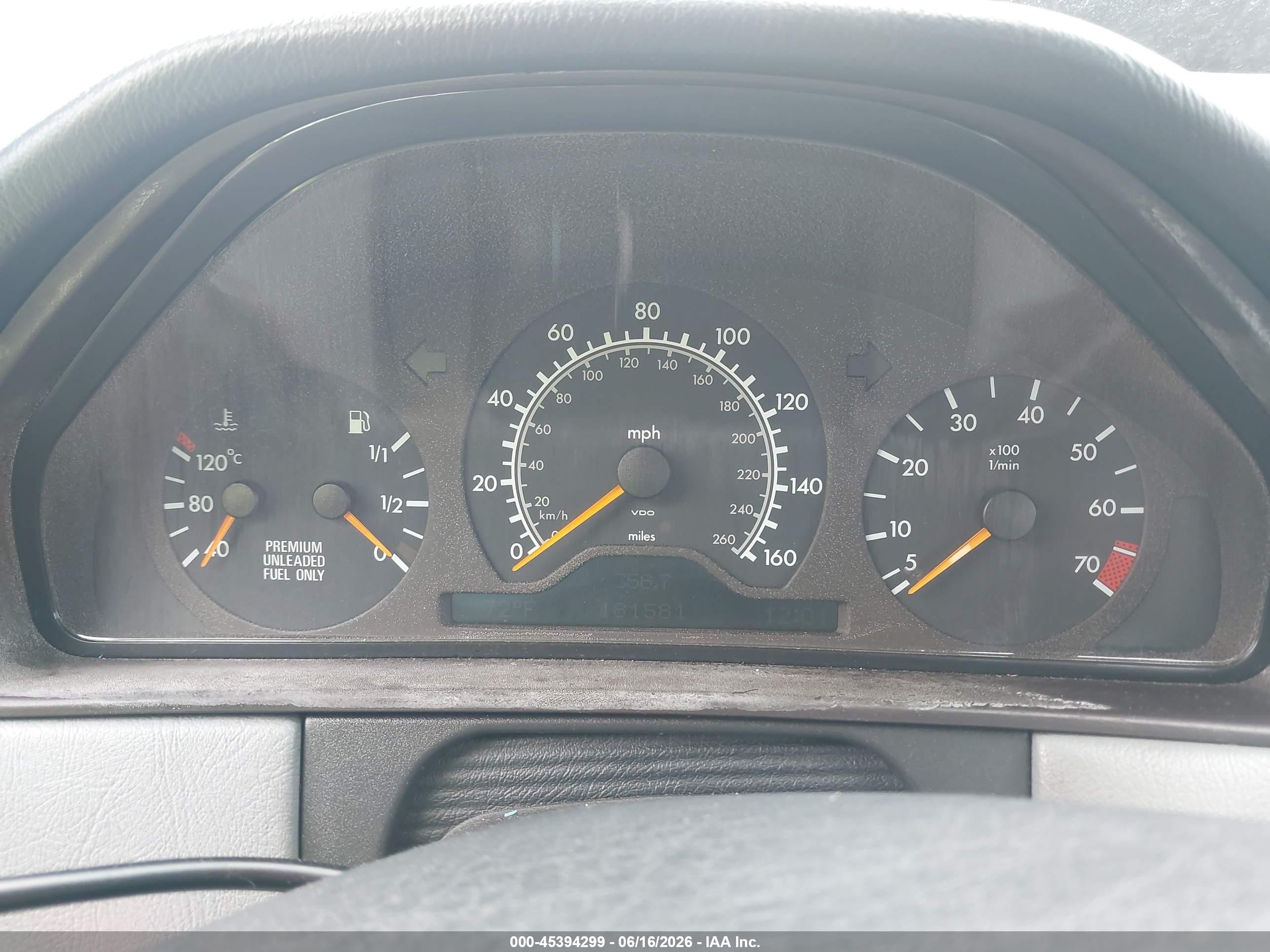 1997 Mercedes-benz E 320   Silver vin: WDBJF55F5VA417207