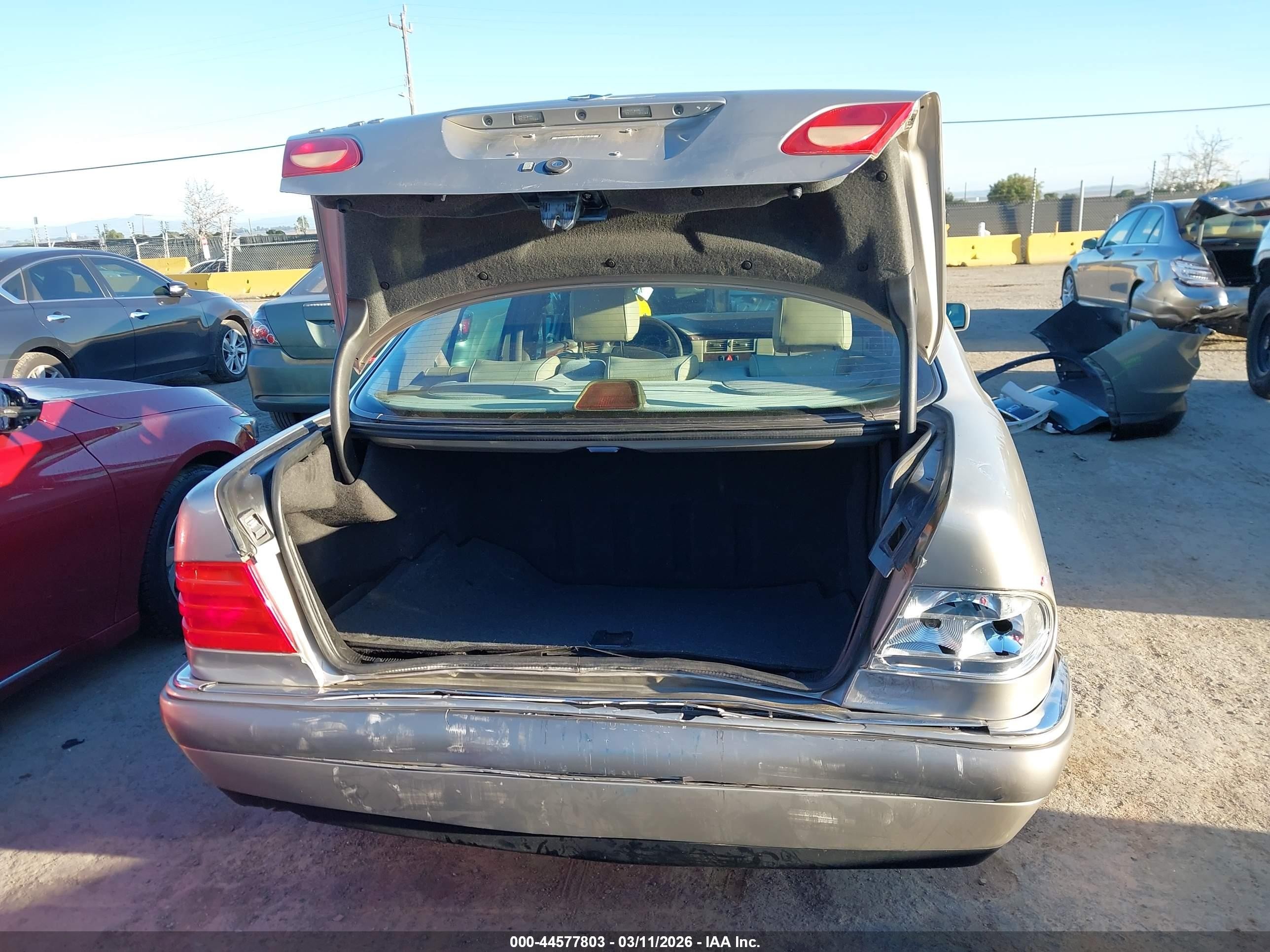 1997 Mercedes-benz E 320   Gold vin: WDBJF55F6VA423341