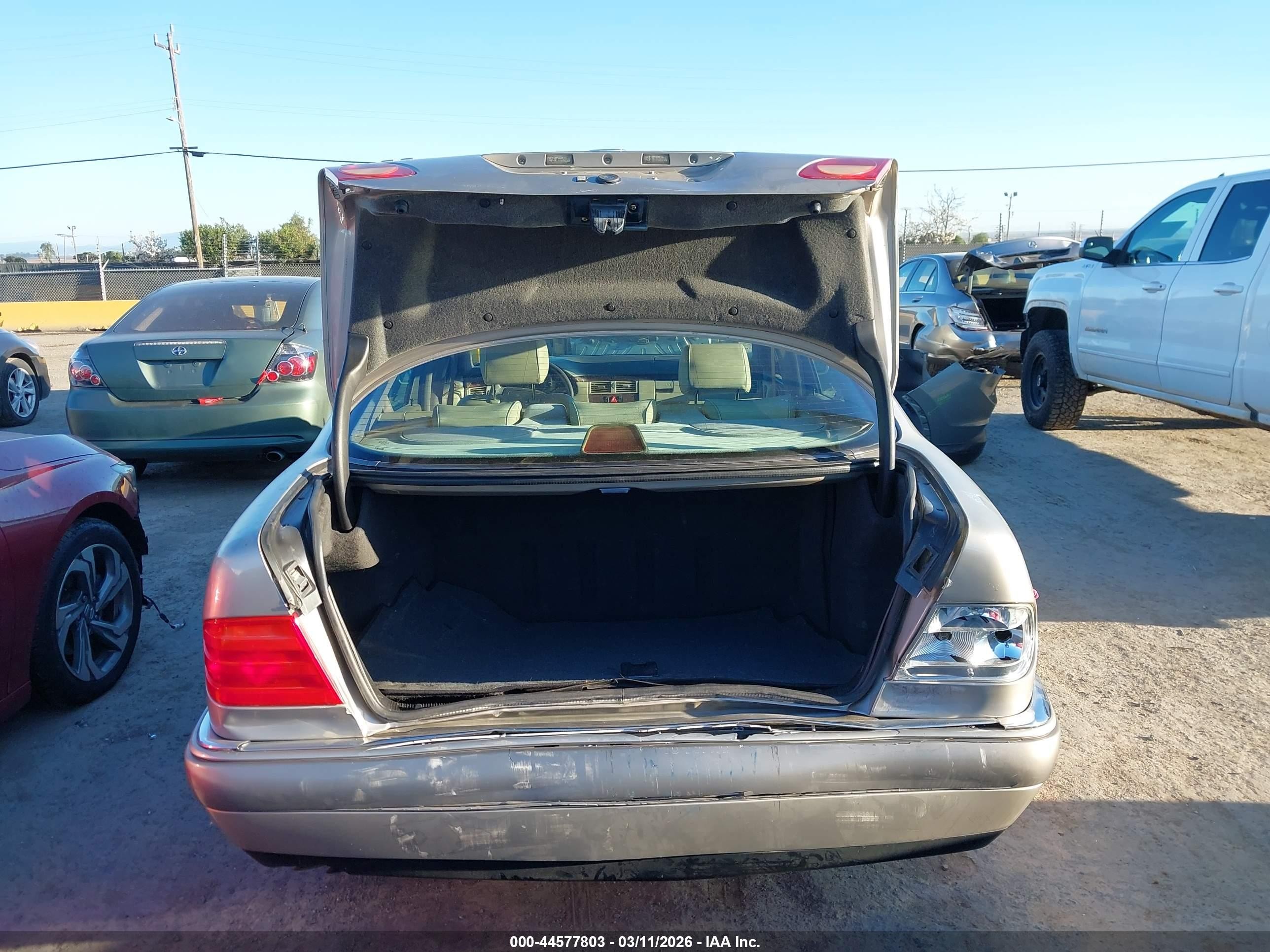 1997 Mercedes-benz E 320   Gold vin: WDBJF55F6VA423341
