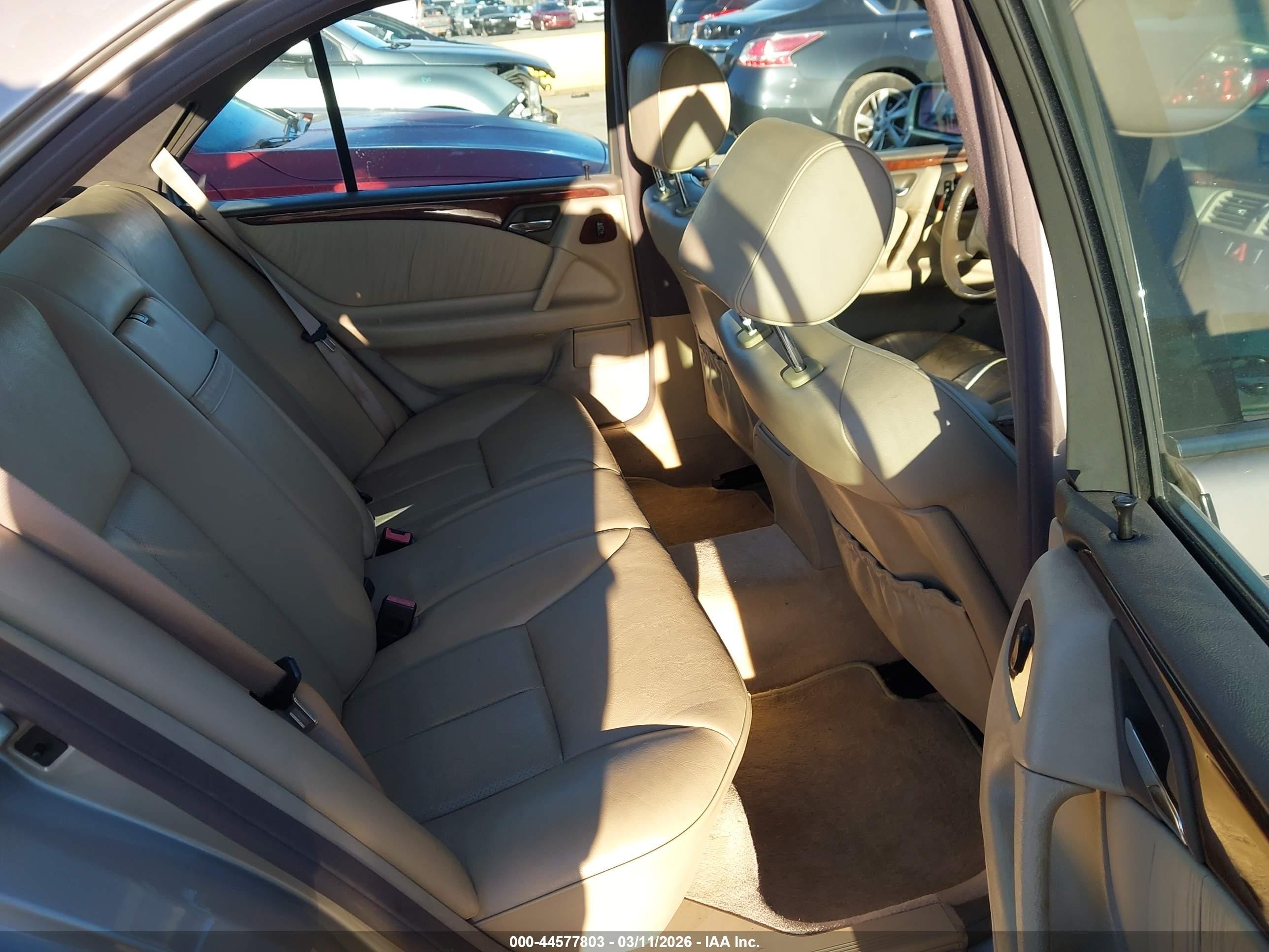 1997 Mercedes-benz E 320   Gold vin: WDBJF55F6VA423341