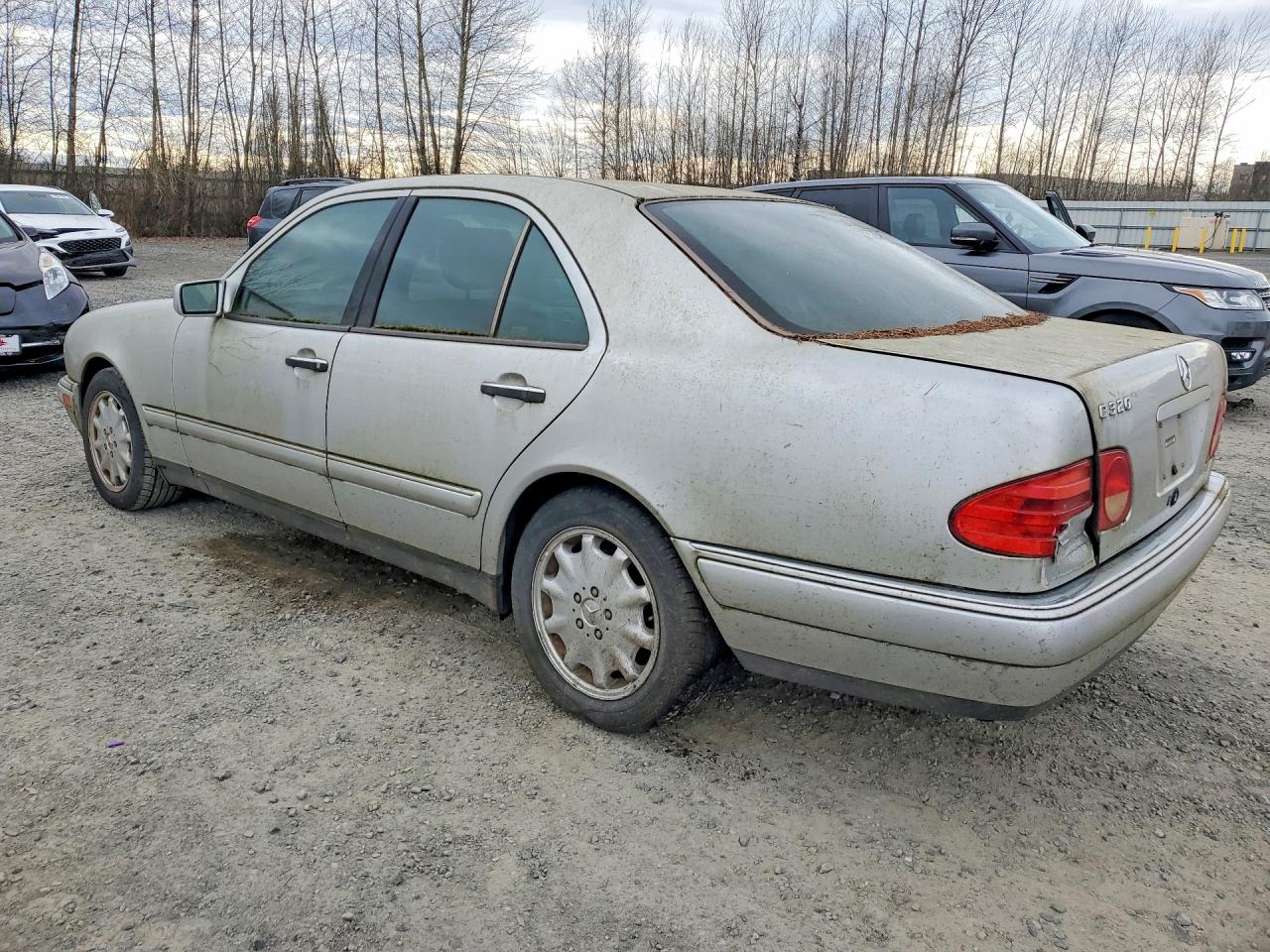 1997 Mercedes-benz E 320 Серебряный vin: WDBJF55F7VA289360