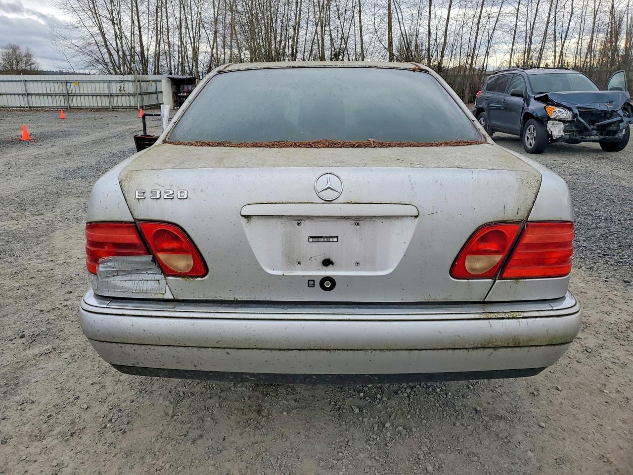 1997 Mercedes-benz E 320 Серебряный vin: WDBJF55F7VA289360