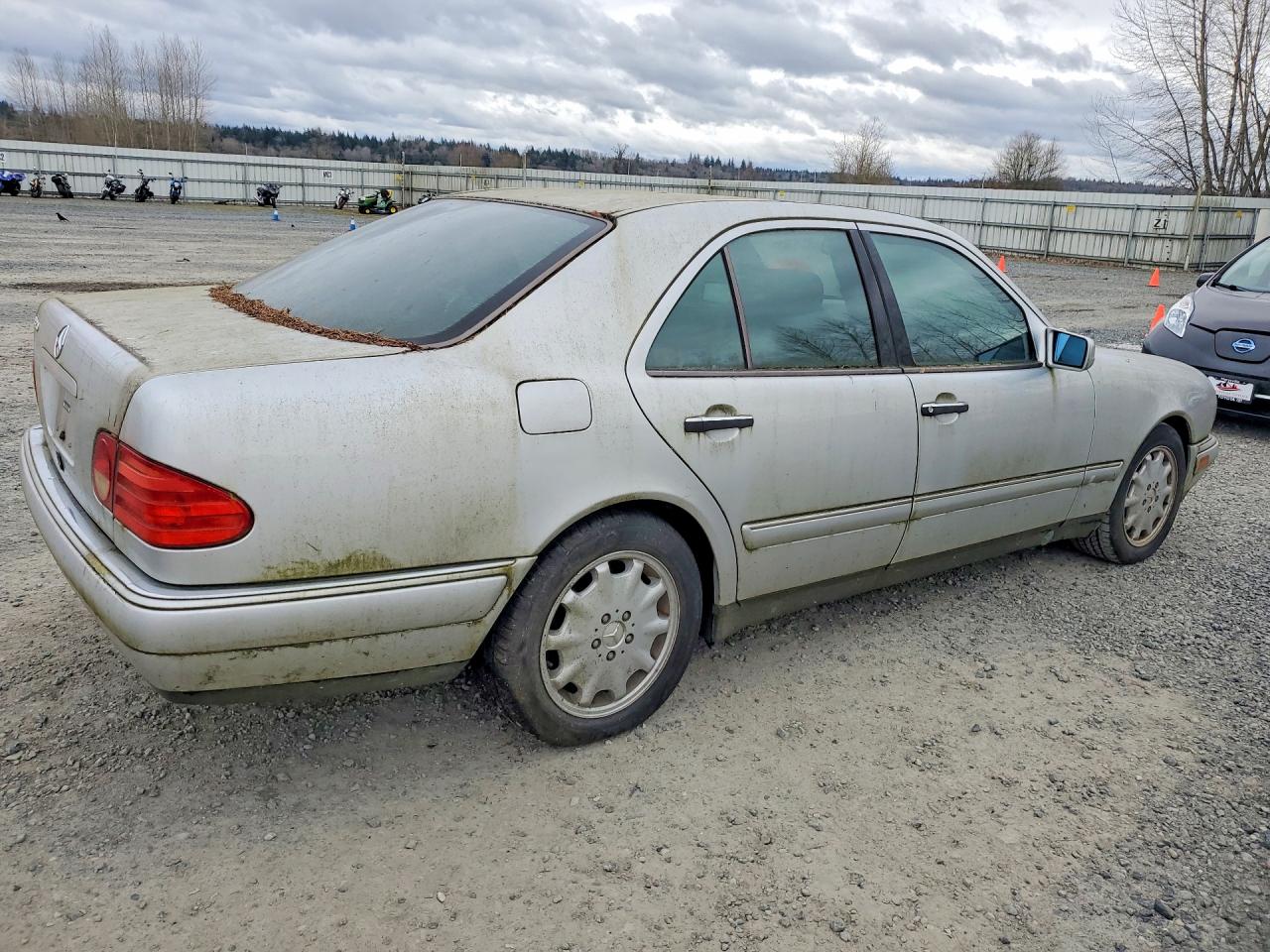 1997 Mercedes-benz E 320 Серебряный vin: WDBJF55F7VA289360