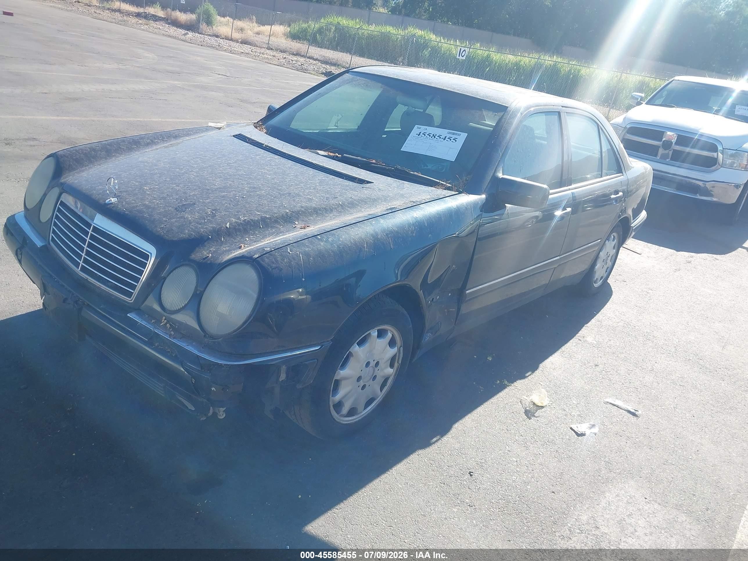 1997 Mercedes-benz E 320   Black vin: WDBJF55F7VA347404
