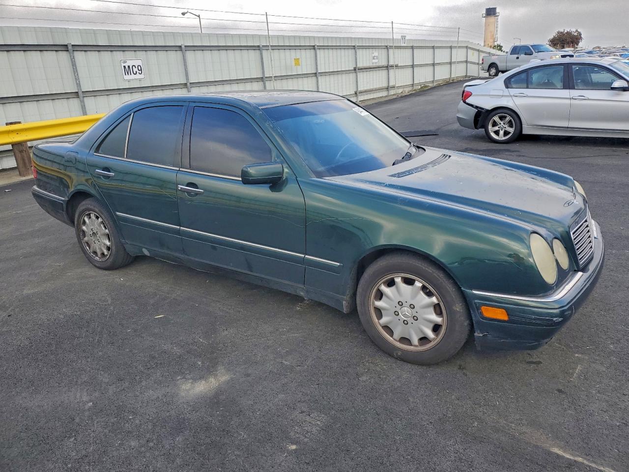 1997 Mercedes-benz E 320 Зеленый vin: WDBJF55F7VJ031730