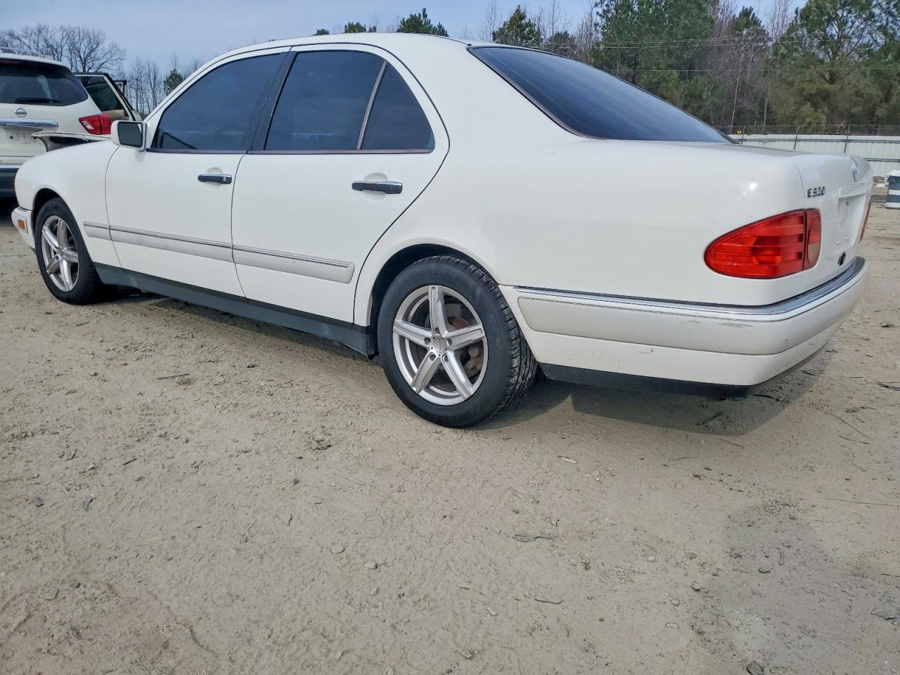 1997 Mercedes-benz E 320 Белый vin: WDBJF55F8VA346441