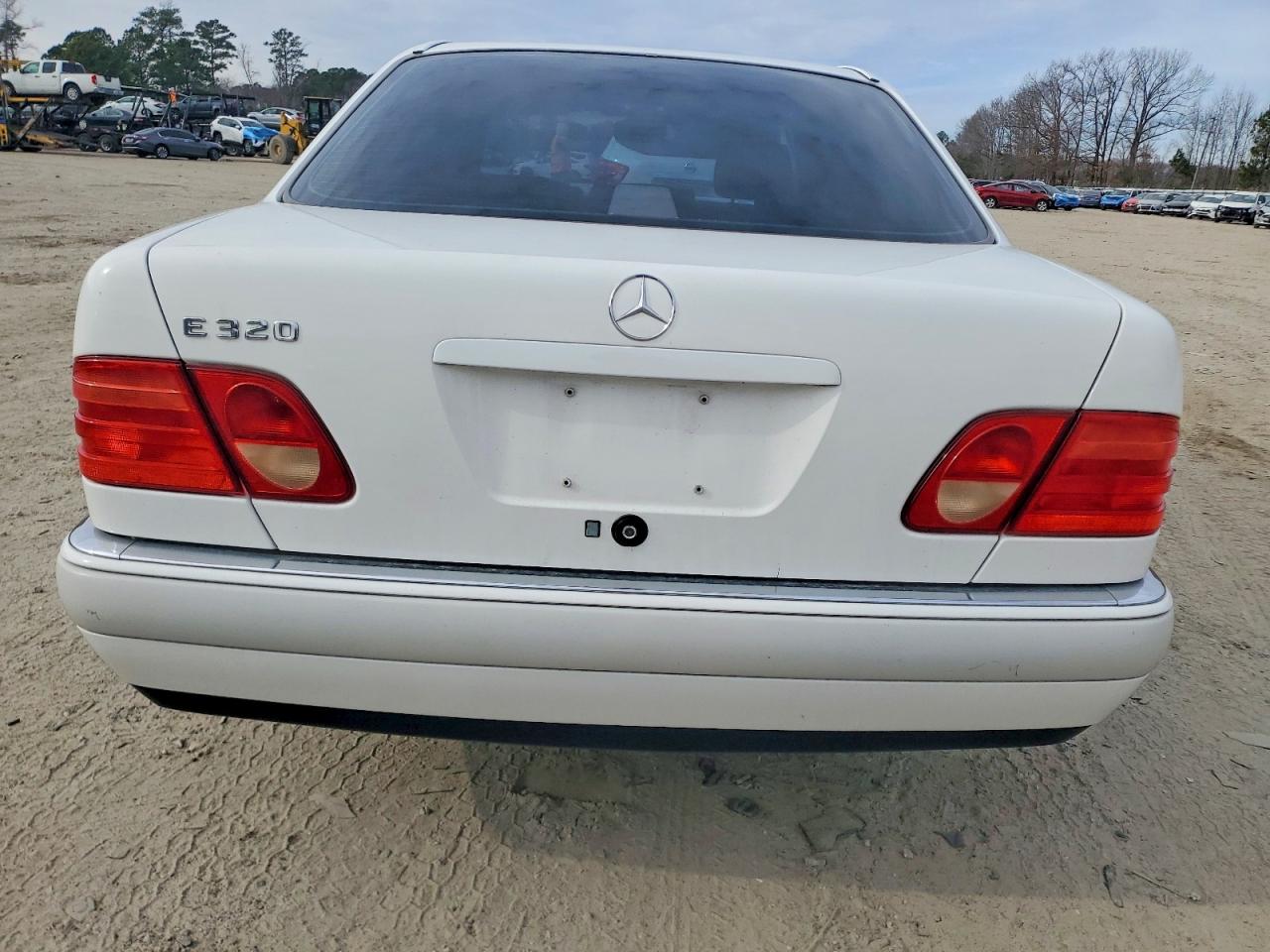 1997 Mercedes-benz E 320 Белый vin: WDBJF55F8VA346441