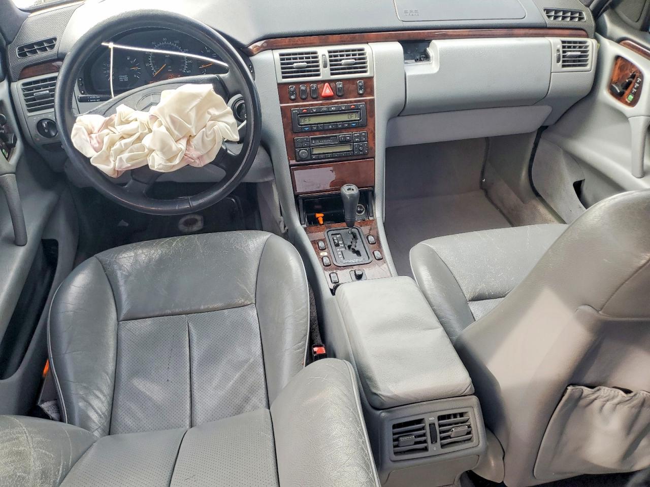 1997 Mercedes-benz E 320 Белый vin: WDBJF55F8VA346441