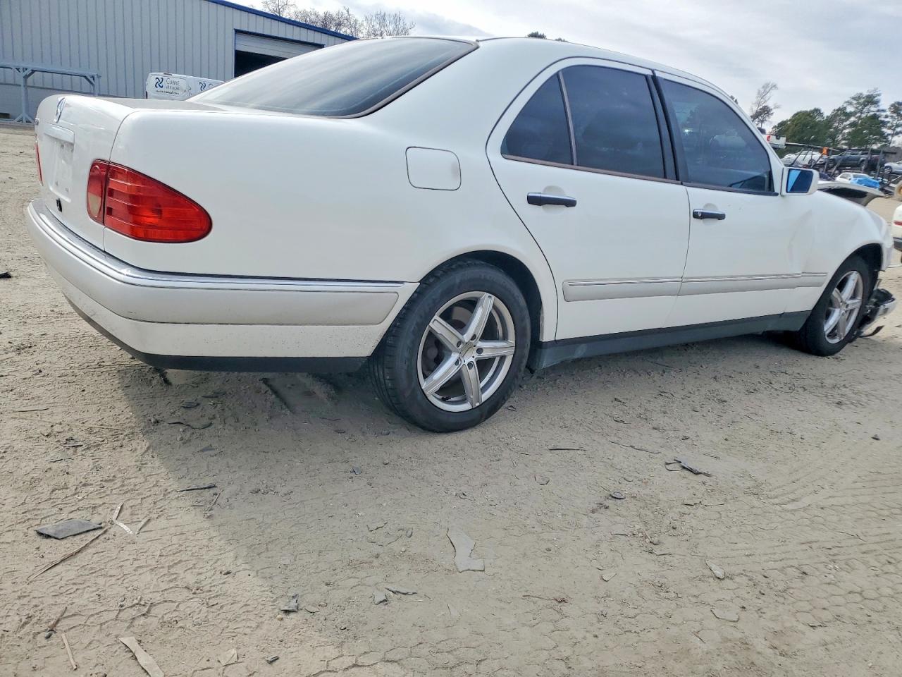 1997 Mercedes-benz E 320 Белый vin: WDBJF55F8VA346441
