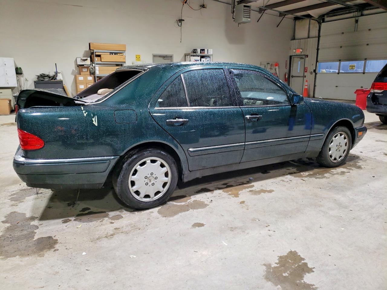 1997 Mercedes-benz E 320 Green vin: WDBJF55F8VA385711