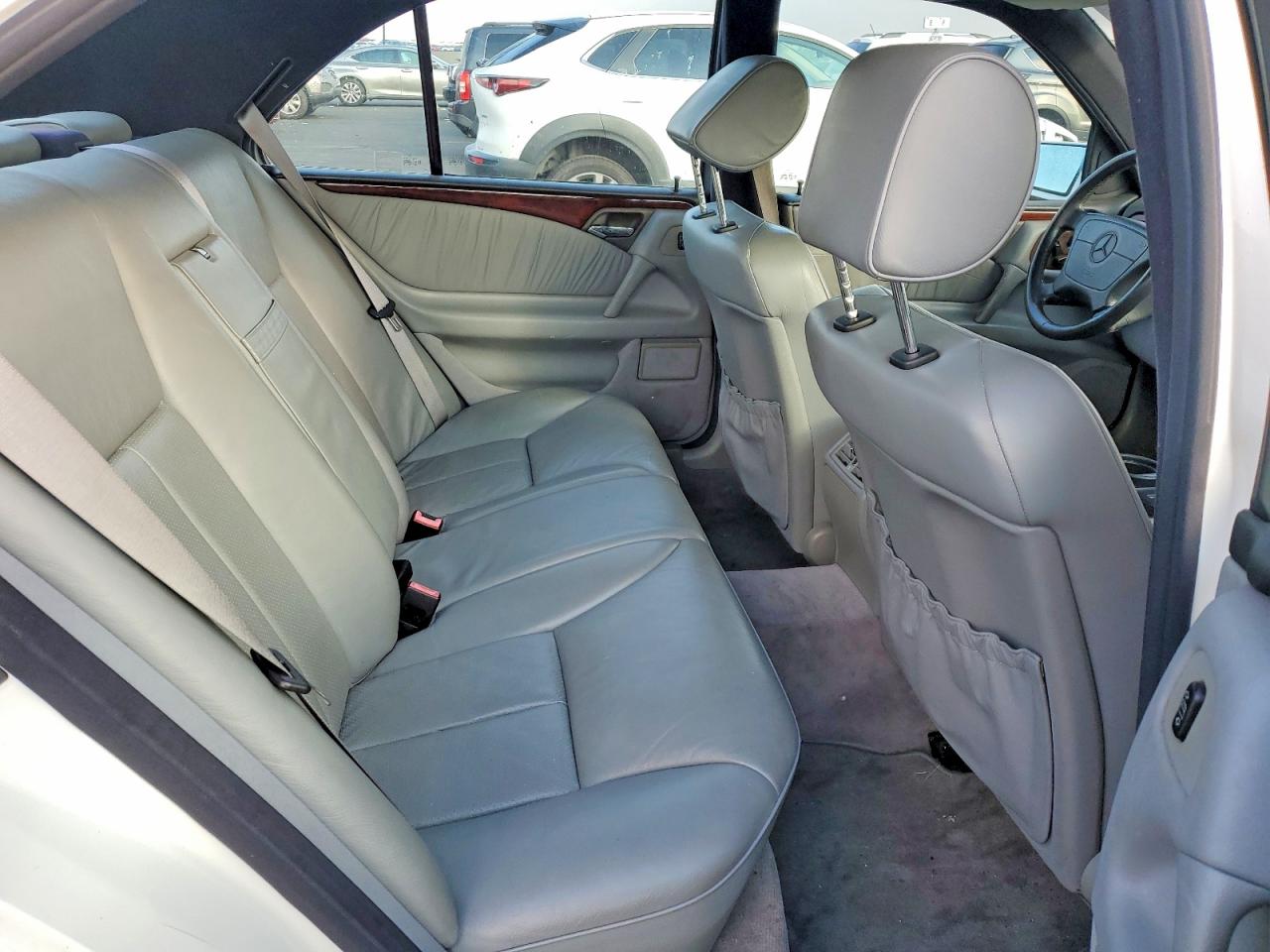 1996 Mercedes-benz E 320 White vin: WDBJF55F9TJ024503