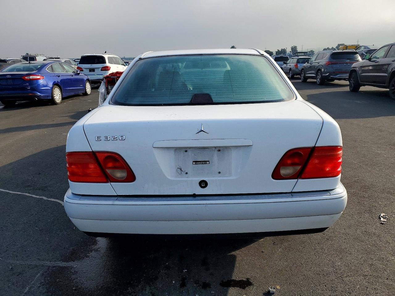 1996 Mercedes-benz E 320 White vin: WDBJF55F9TJ024503
