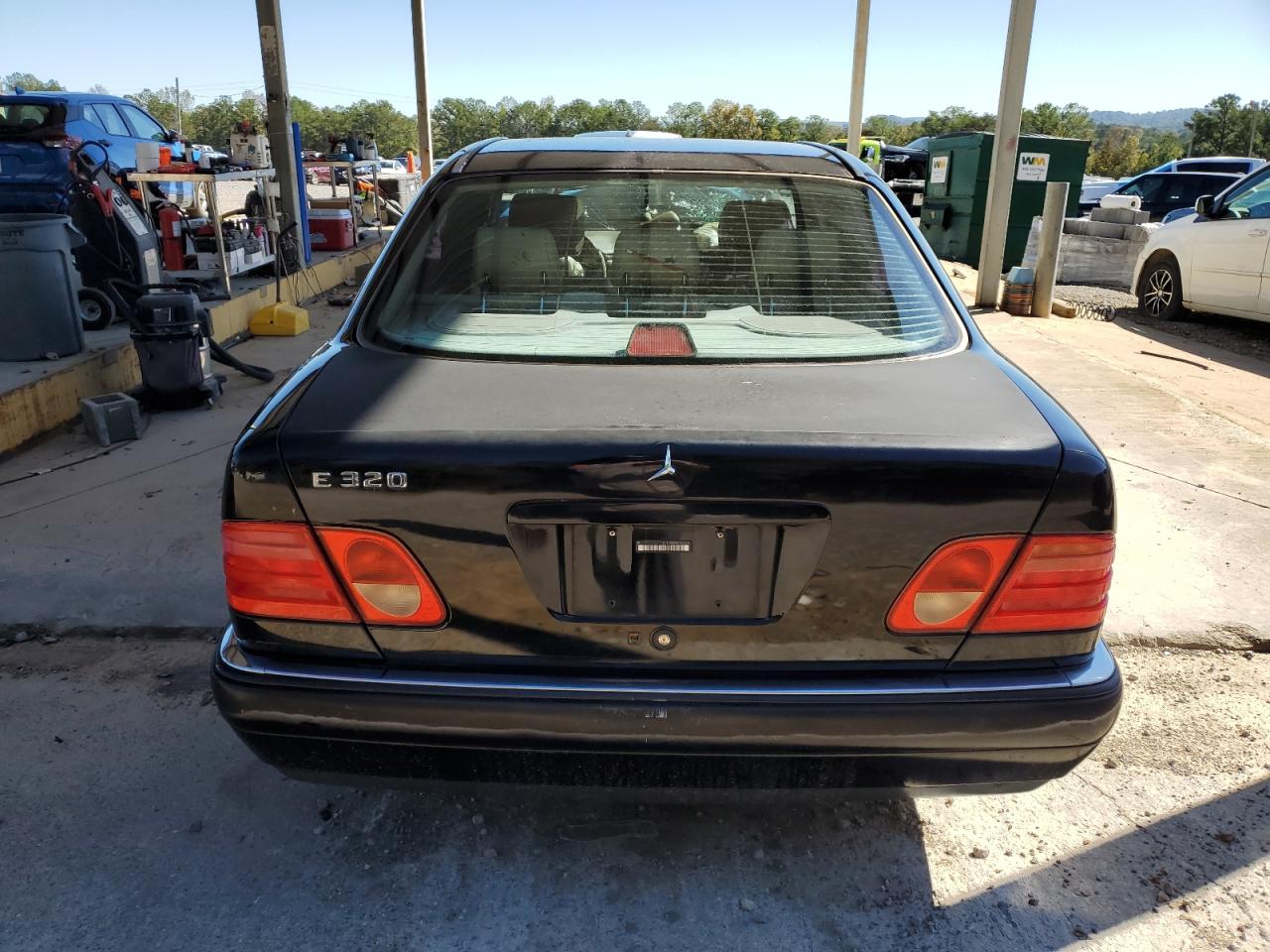 1997 Mercedes-benz E 320 Black vin: WDBJF55F9VA334279