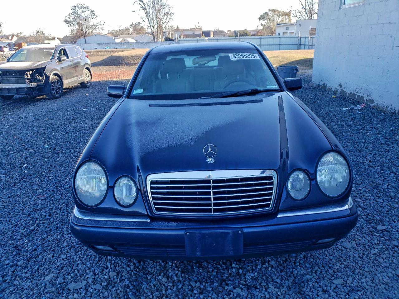 1997 Mercedes-benz E 320 Black vin: WDBJF55F9VJ026870