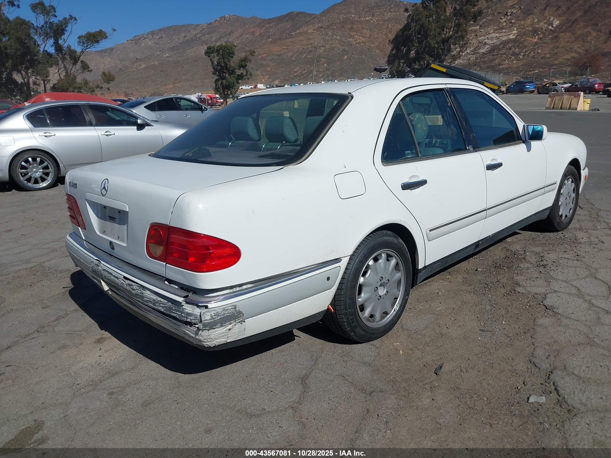 1996 Mercedes-benz E 320 White vin: WDBJF55FXTJ005510
