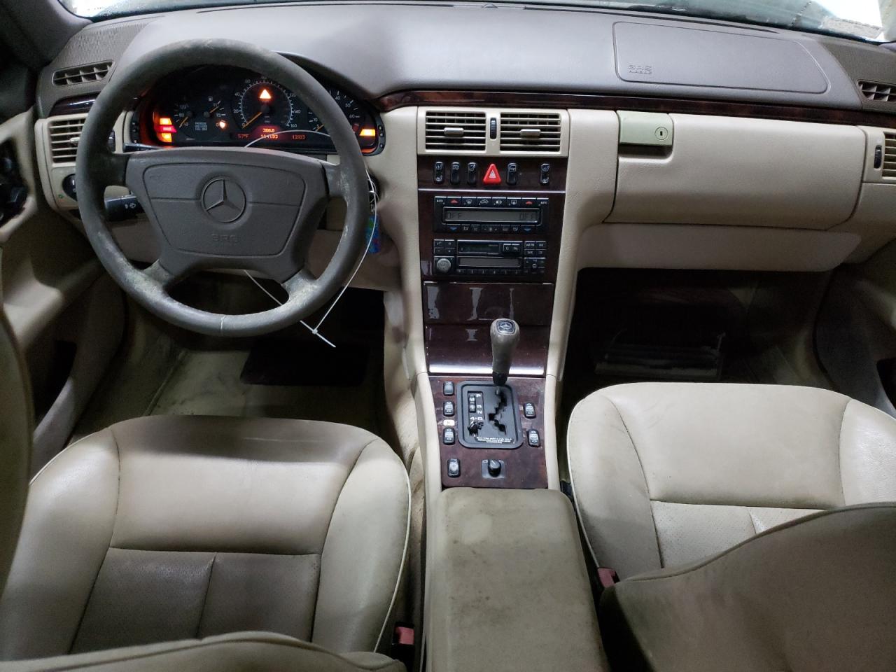 1997 Mercedes-benz E 320 White vin: WDBJF55FXVA365248