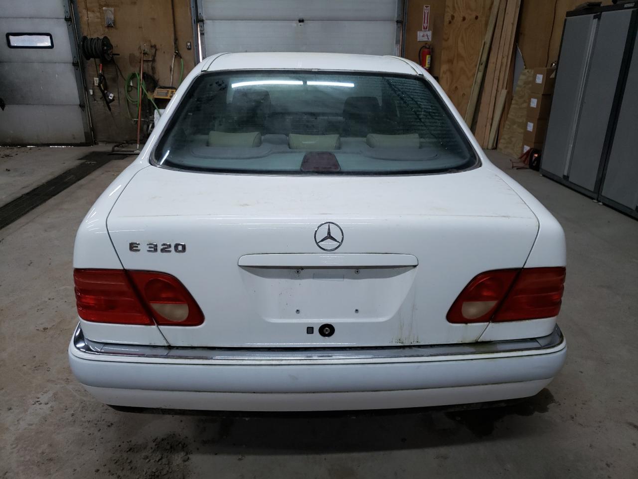 1997 Mercedes-benz E 320 White vin: WDBJF55FXVA365248