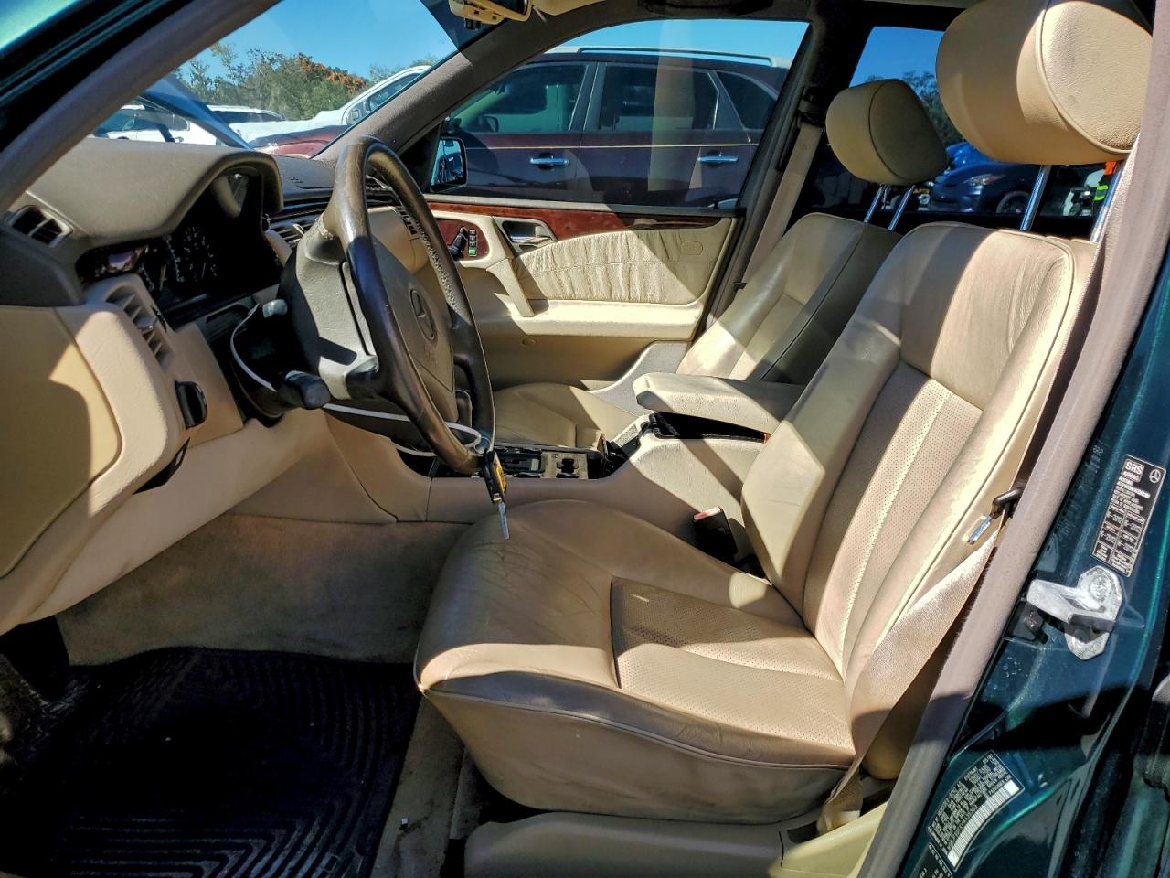 1997 Mercedes-benz E-class E320 Green vin: WDBJF55FXVA435363