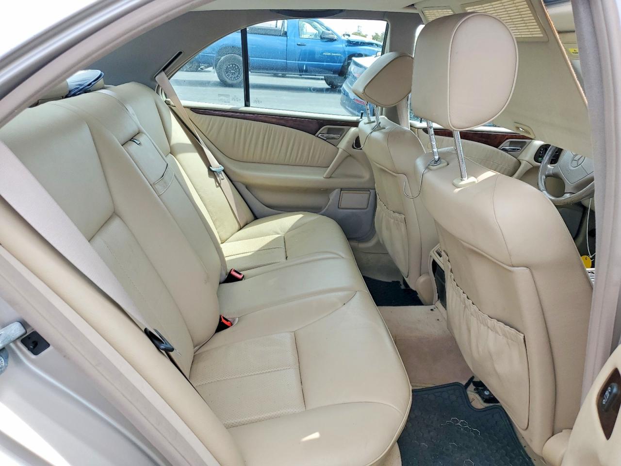 1998 Mercedes-benz E 320 Бежевый vin: WDBJF65F0WA459114