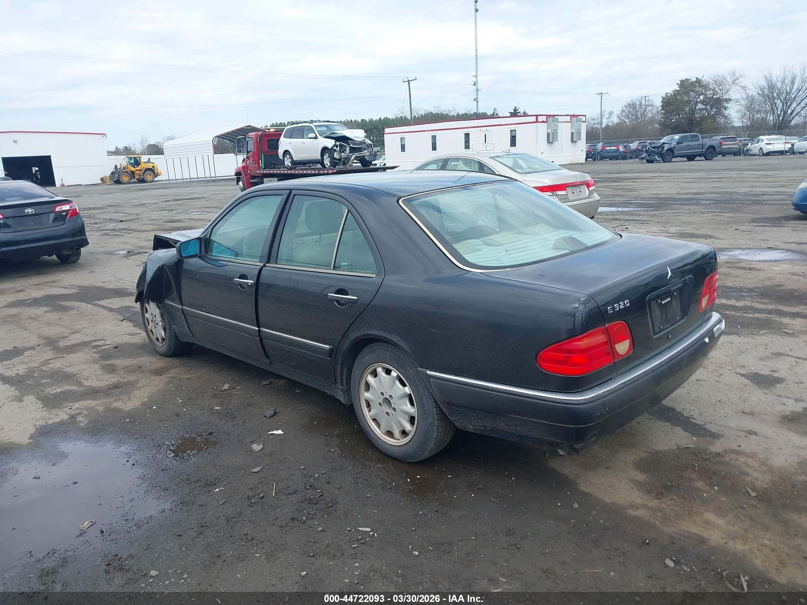 1998 Mercedes-benz E 320   Black vin: WDBJF65F0WA489679