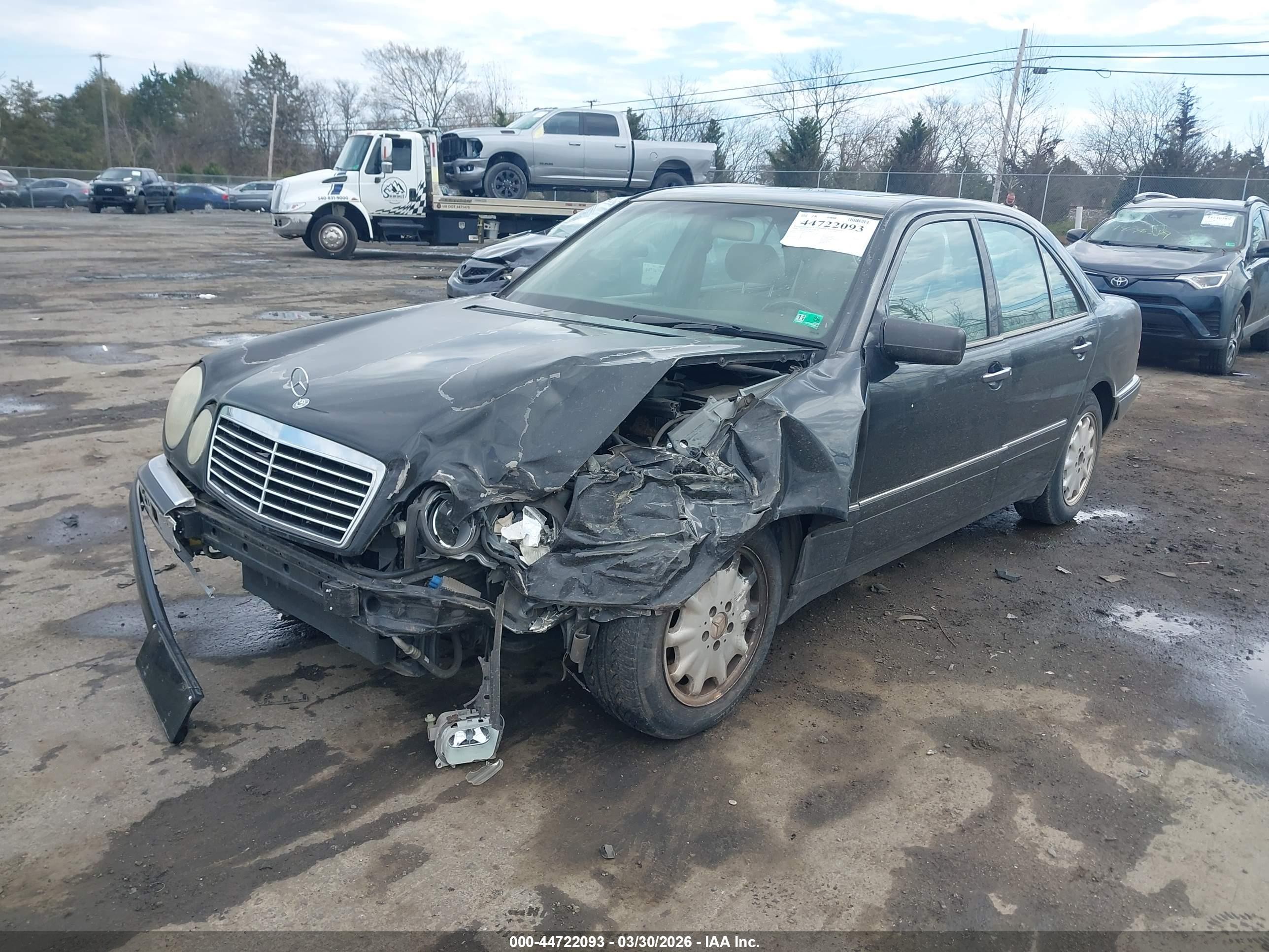 1998 Mercedes-benz E 320   Black vin: WDBJF65F0WA489679