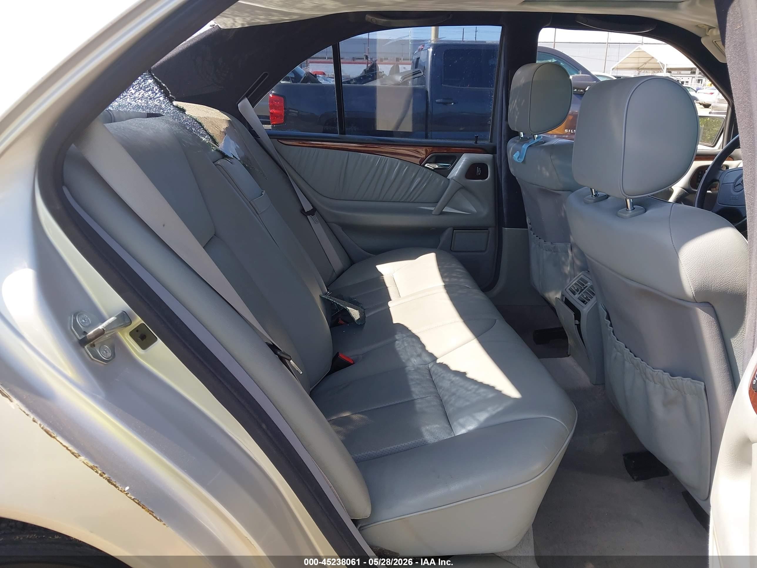 1998 Mercedes-benz E 320   Серый vin: WDBJF65F0WA605821
