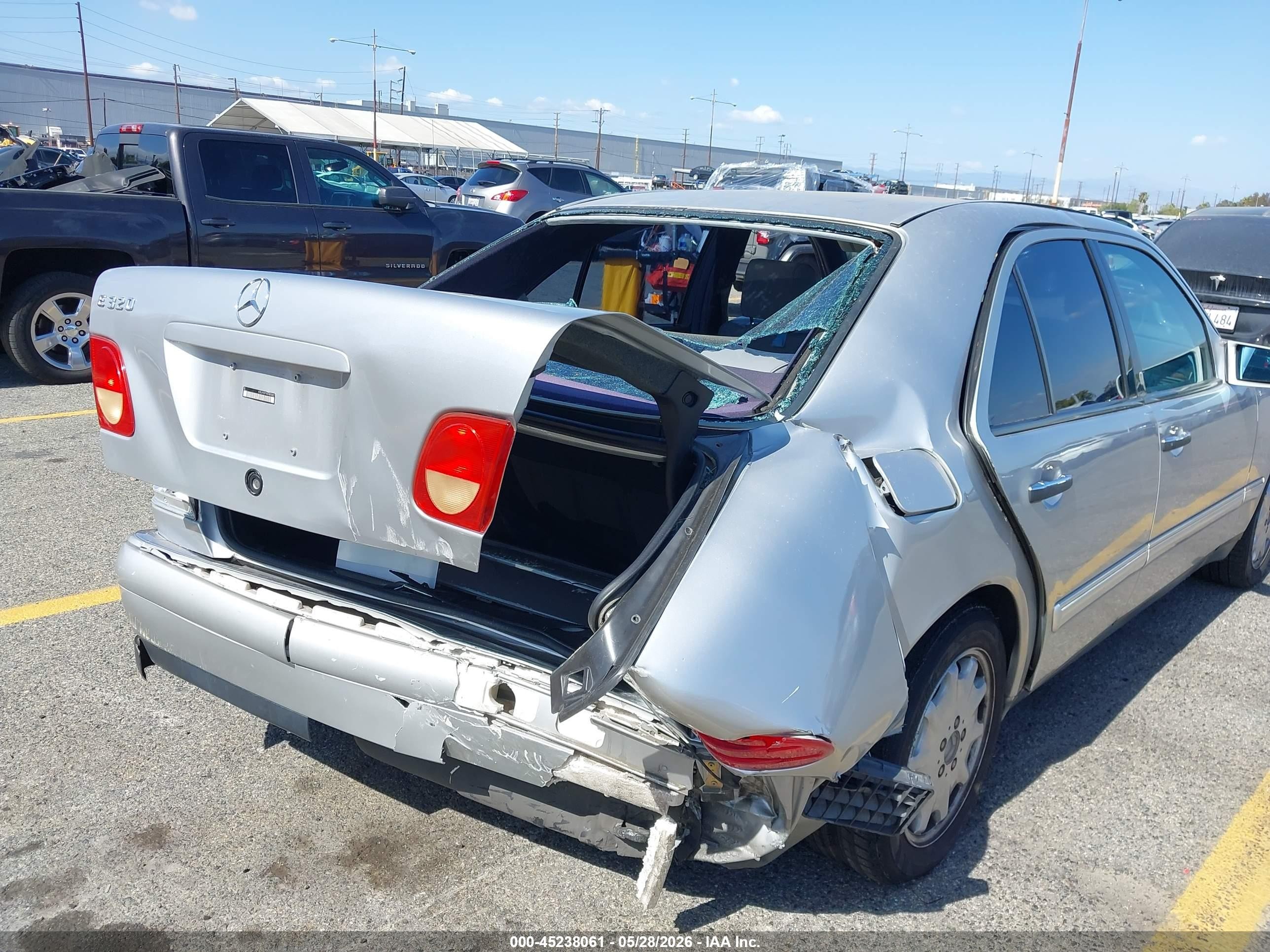 1998 Mercedes-benz E 320   Серый vin: WDBJF65F0WA605821