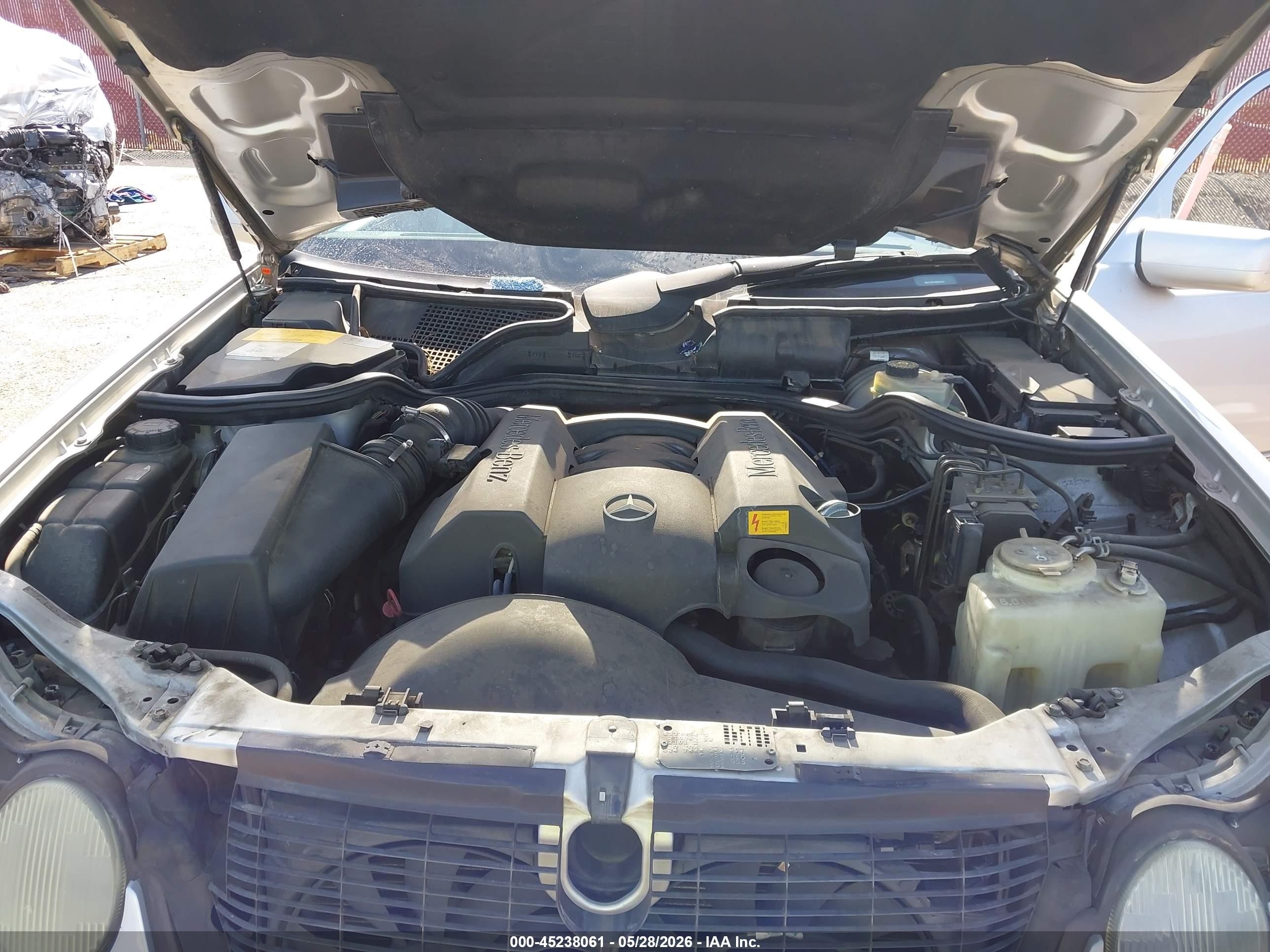 1998 Mercedes-benz E 320   Серый vin: WDBJF65F0WA605821