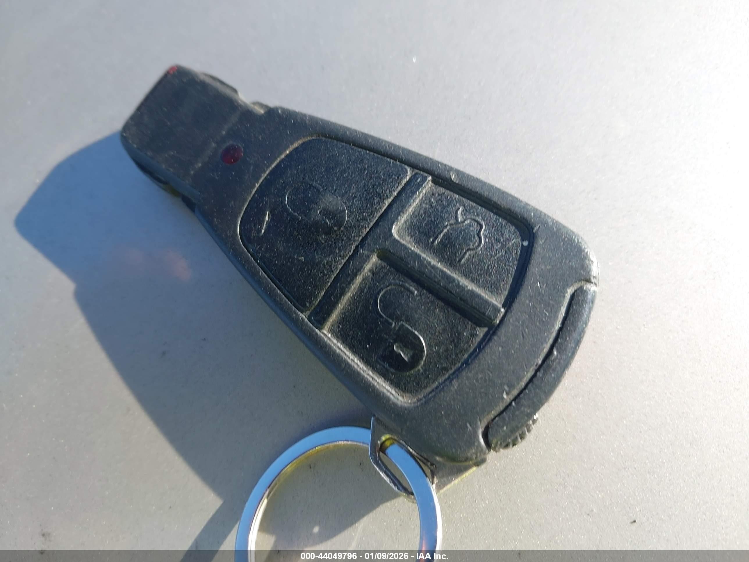 1998 Mercedes-benz E 320   Silver vin: WDBJF65F0WA644098