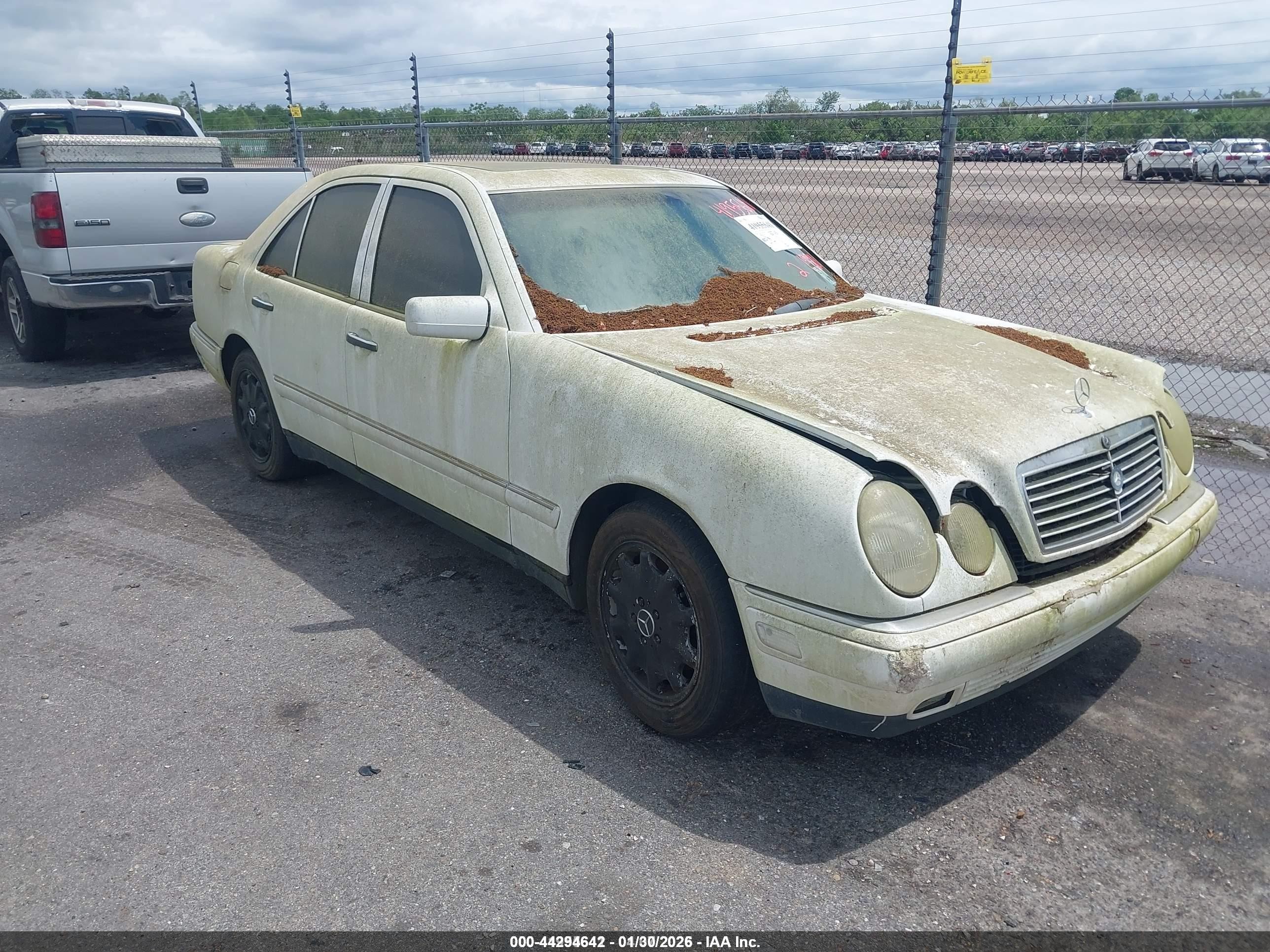 1998 Mercedes-benz E 320   Белый vin: WDBJF65F0WA659233