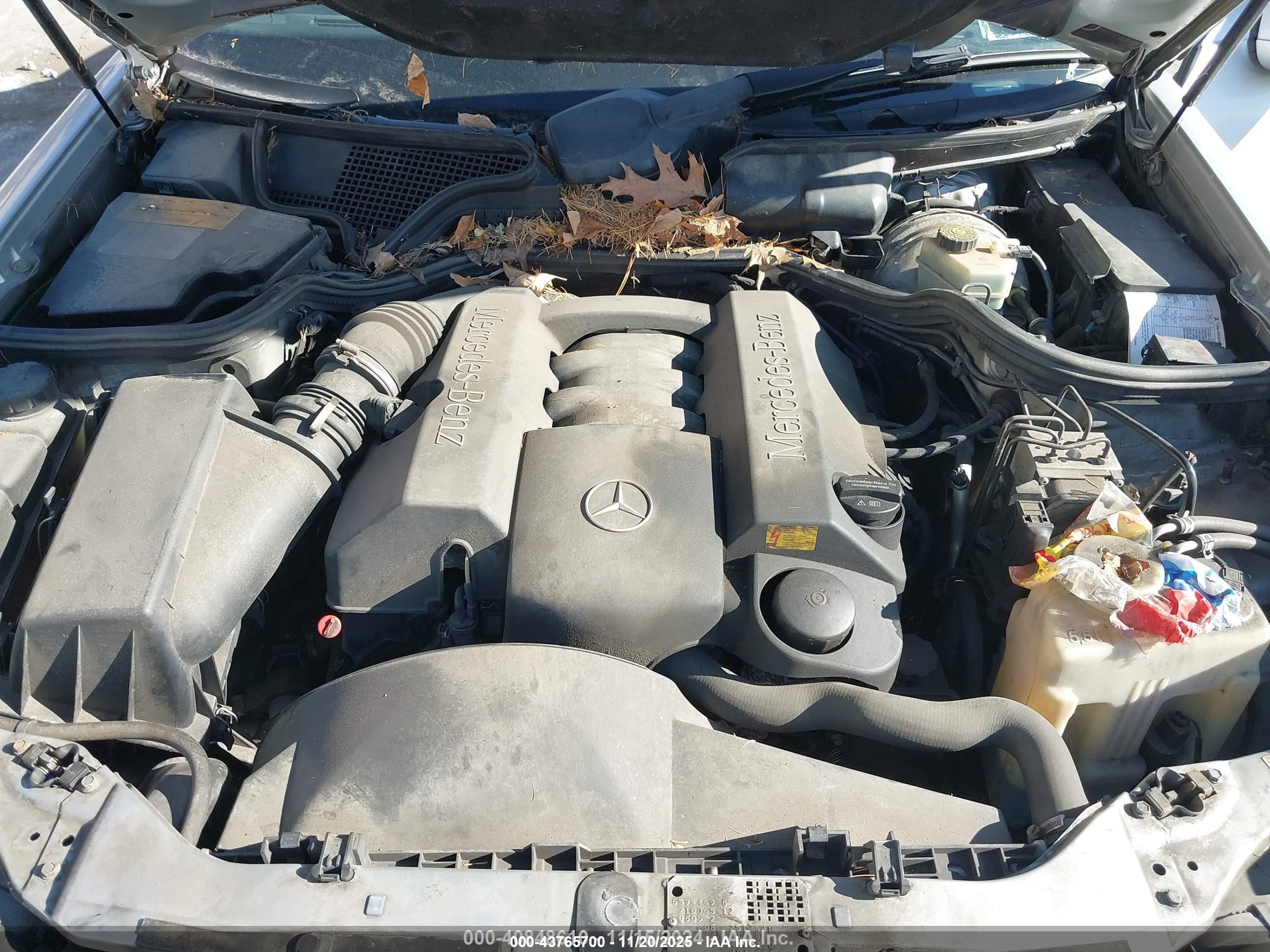 1998 Mercedes-benz E 320   Silver vin: WDBJF65F0WA679546