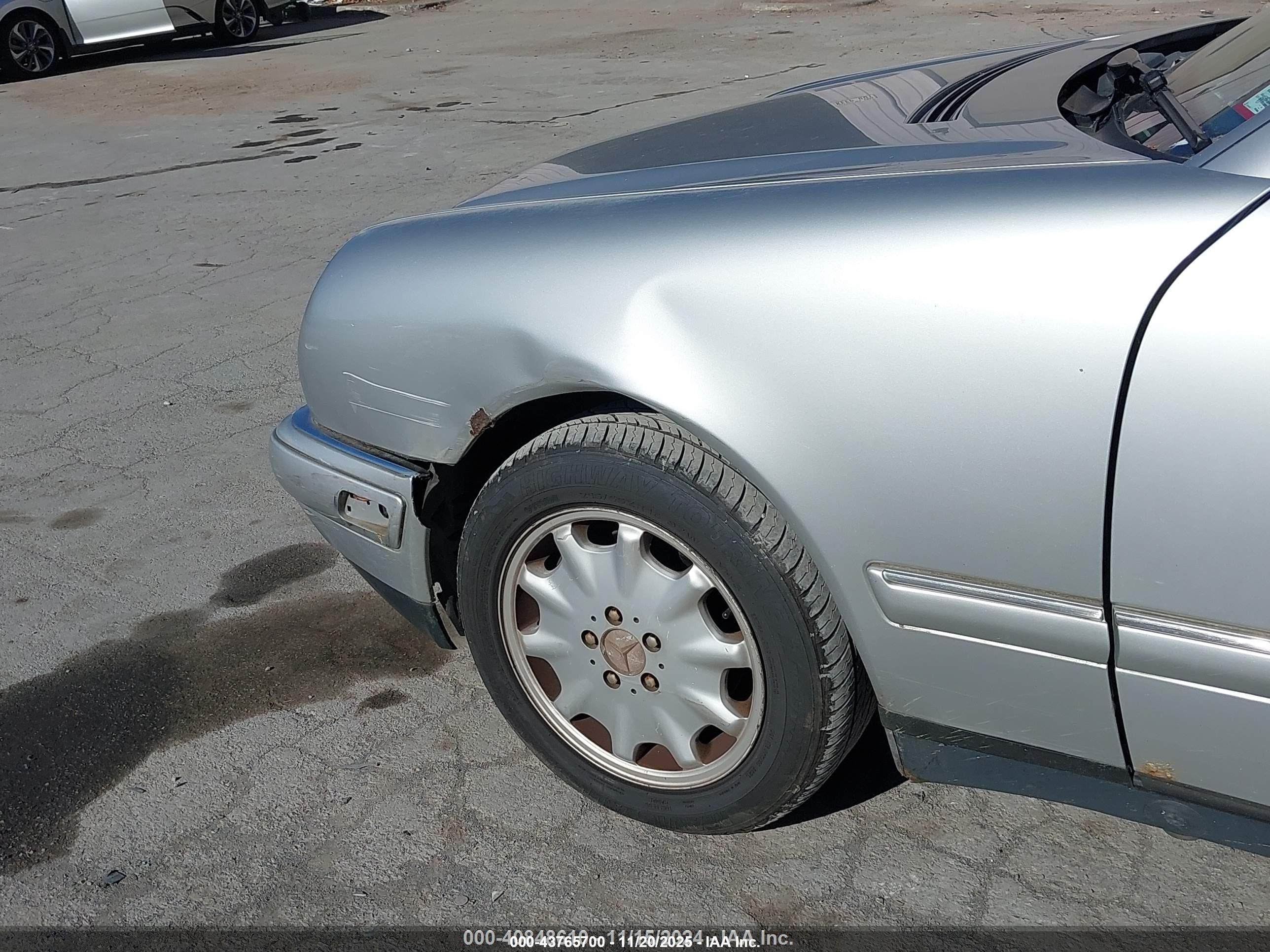 1998 Mercedes-benz E 320   Silver vin: WDBJF65F0WA679546