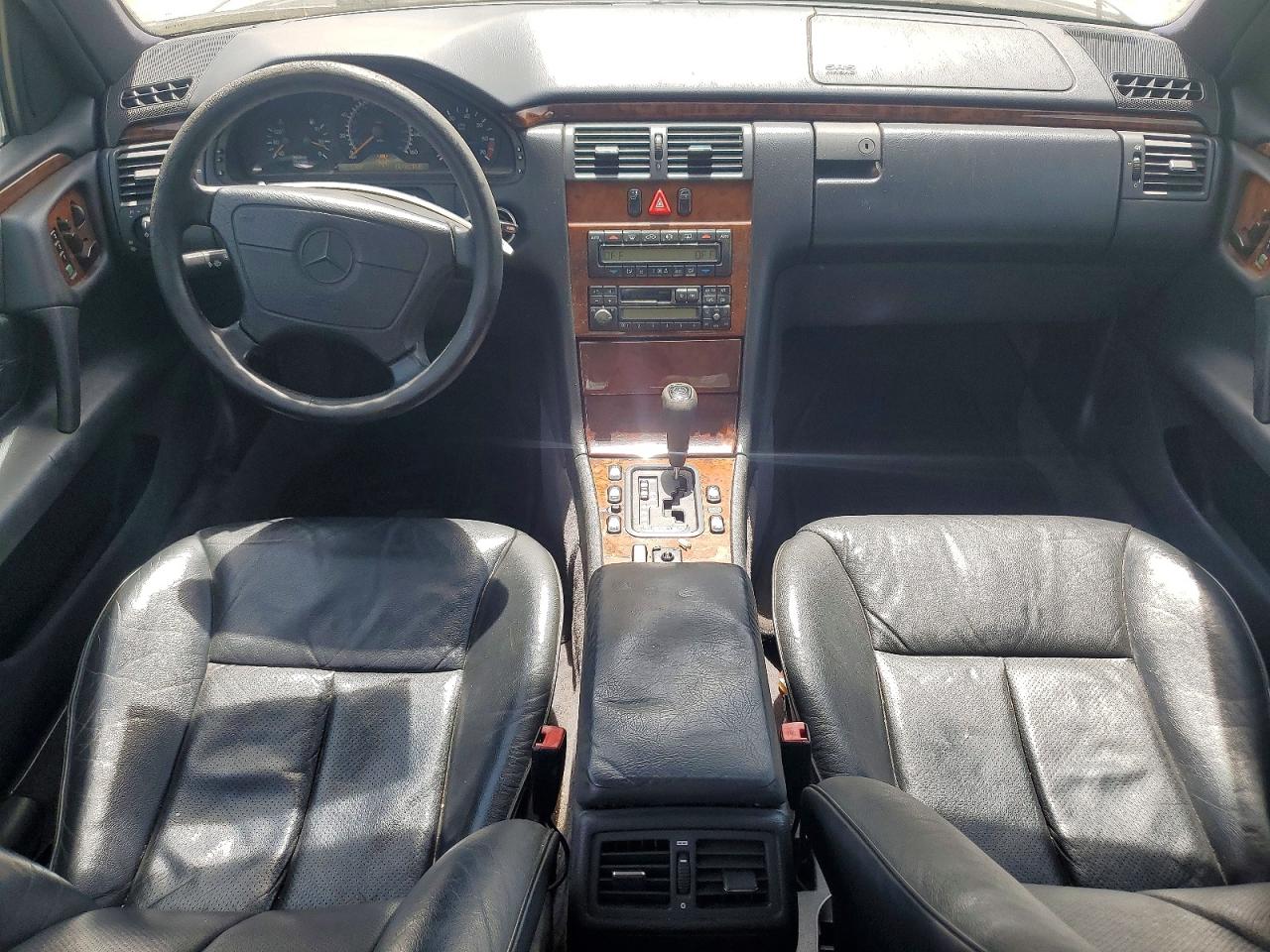 1998 Mercedes-benz E 320 Gray vin: WDBJF65F1WA598362